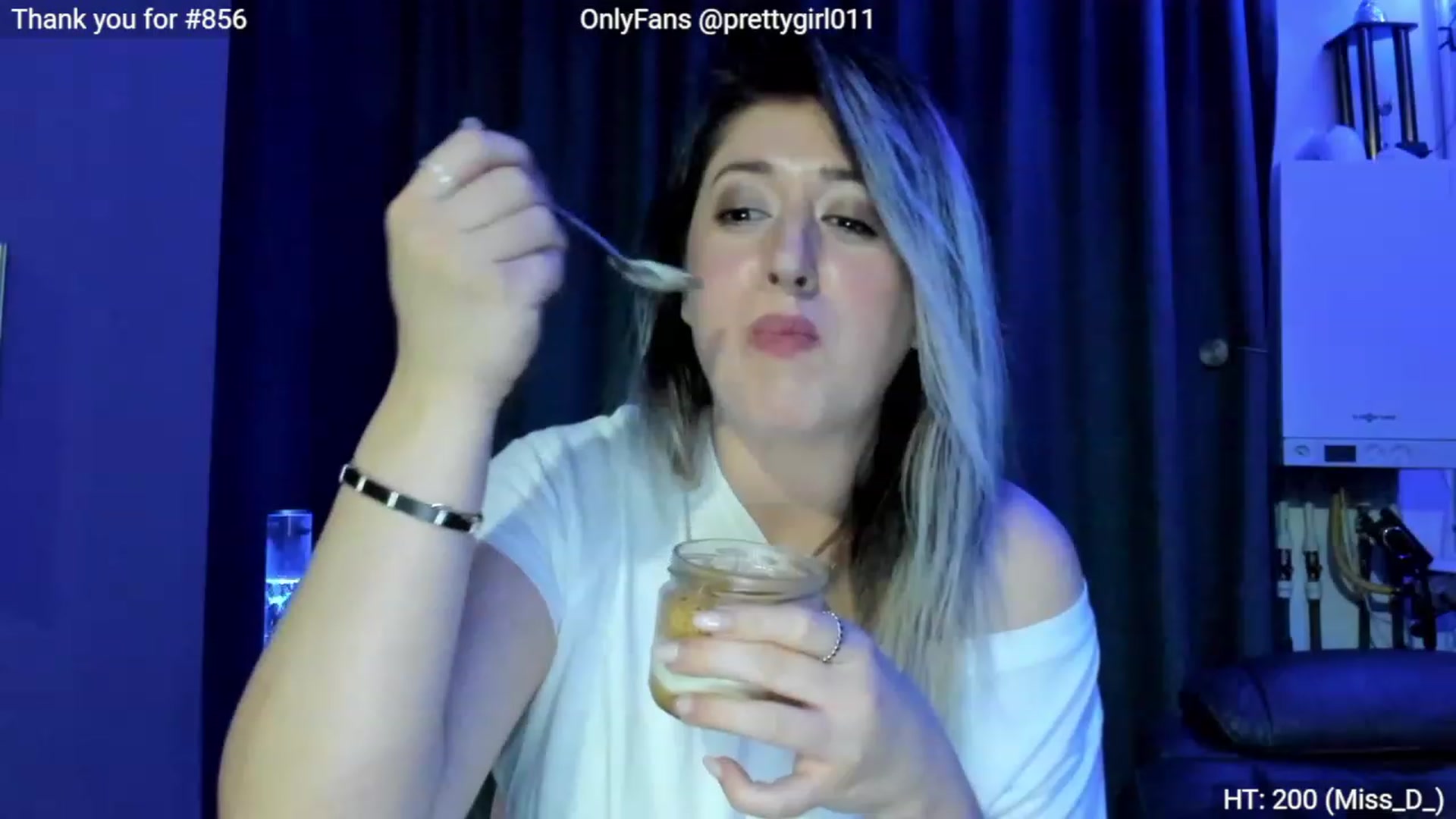 Gallery image thumbnail from SweetDelia_'s myfreecams stream on, 11/24/2022, 24:01 image 20 of 20