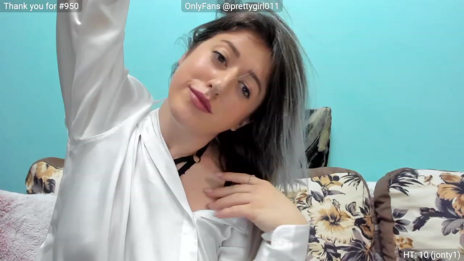 Gallery image thumbnail from SweetDelia_'s myfreecams stream on, 11/28/2022, 18:43 image 16 of 20