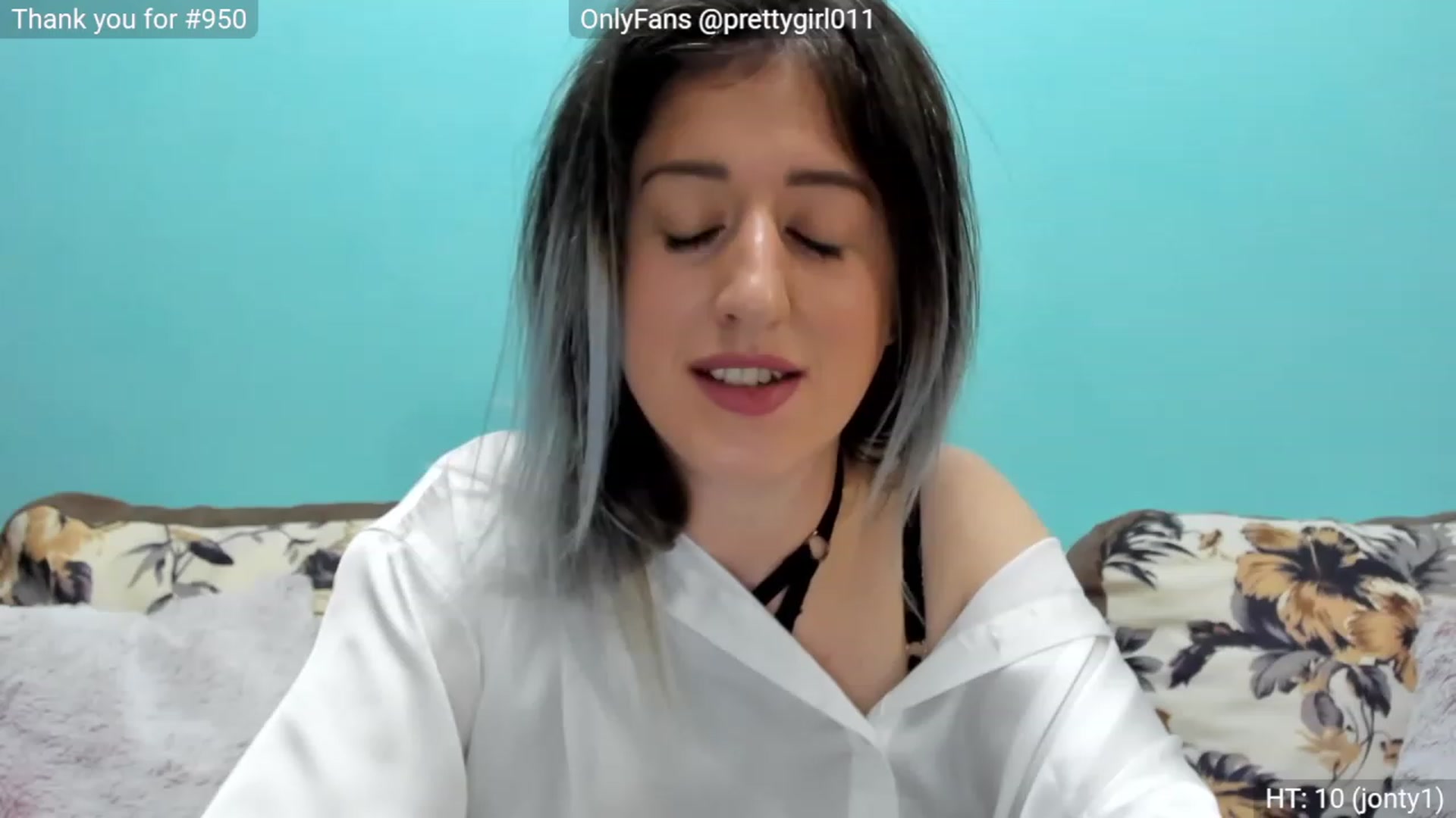 Gallery image thumbnail from SweetDelia_'s myfreecams stream on, 11/28/2022, 18:43 image 5 of 20