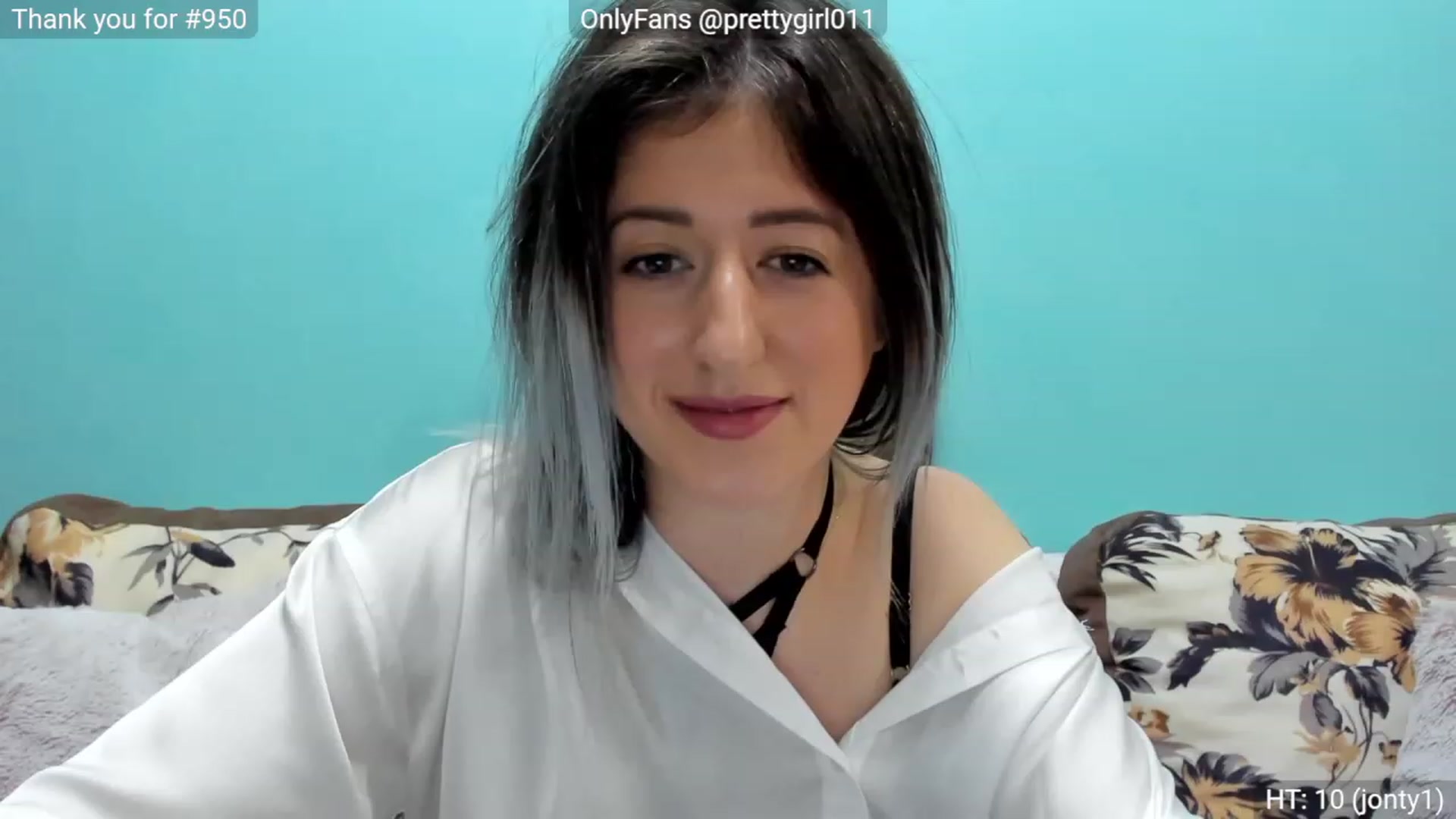 Gallery image thumbnail from SweetDelia_'s myfreecams stream on, 11/28/2022, 18:43 image 4 of 20