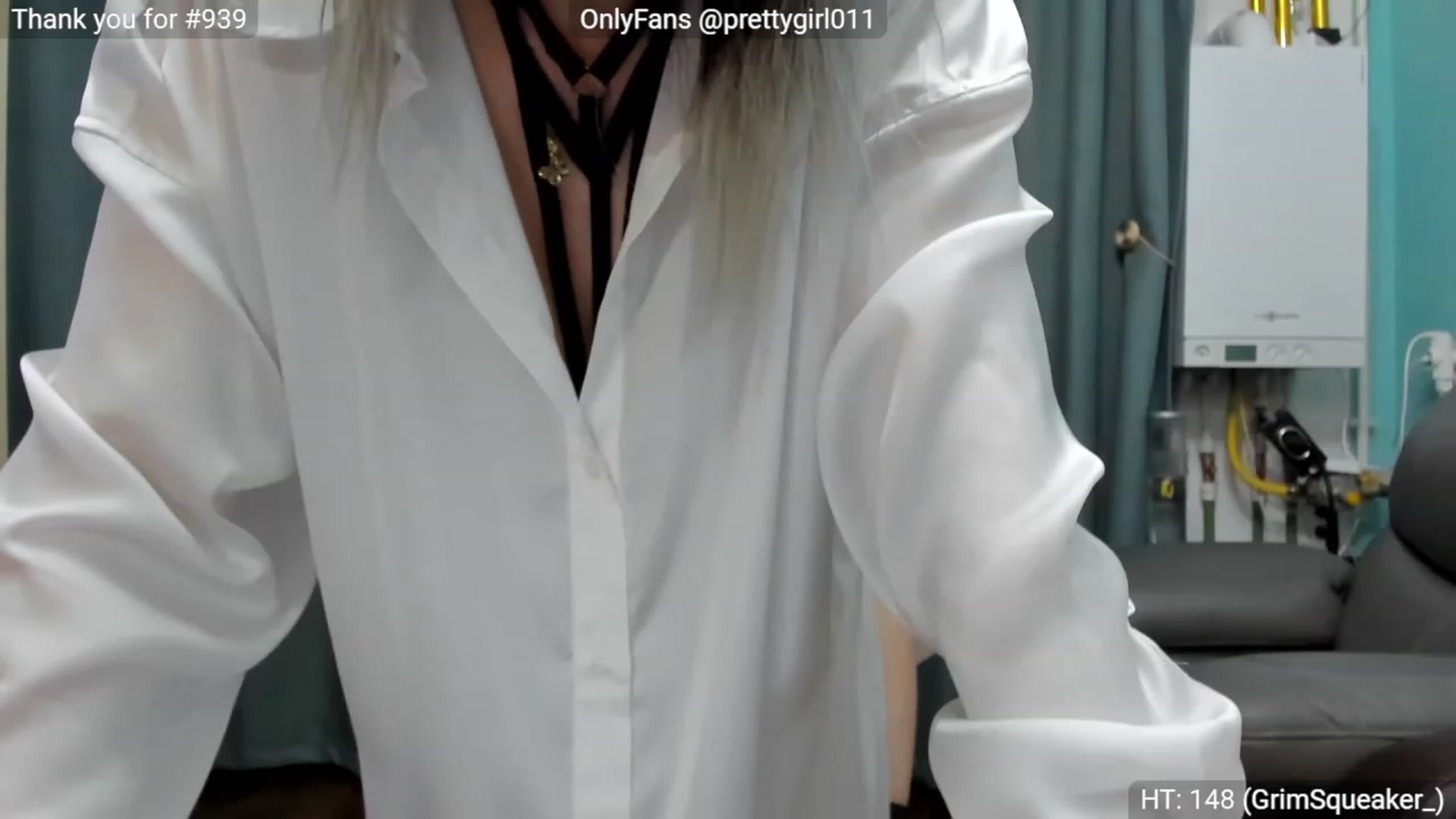 Gallery image thumbnail from SweetDelia_'s myfreecams stream on, 11/28/2022, 20:38 image 19 of 20