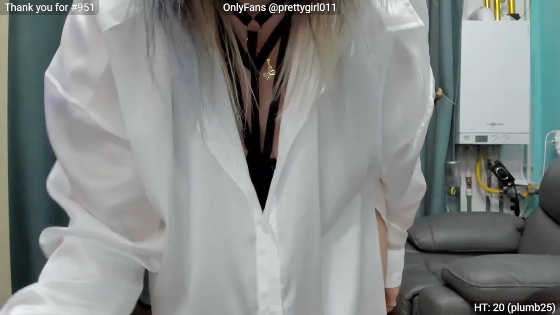 Gallery image thumbnail from SweetDelia_'s myfreecams stream on, 11/28/2022, 20:38 image 2 of 20