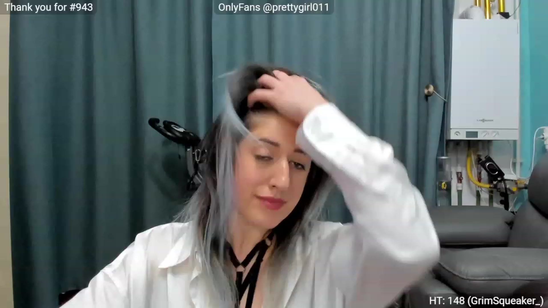 Gallery image thumbnail from SweetDelia_'s myfreecams stream on, 11/28/2022, 20:38 image 8 of 20
