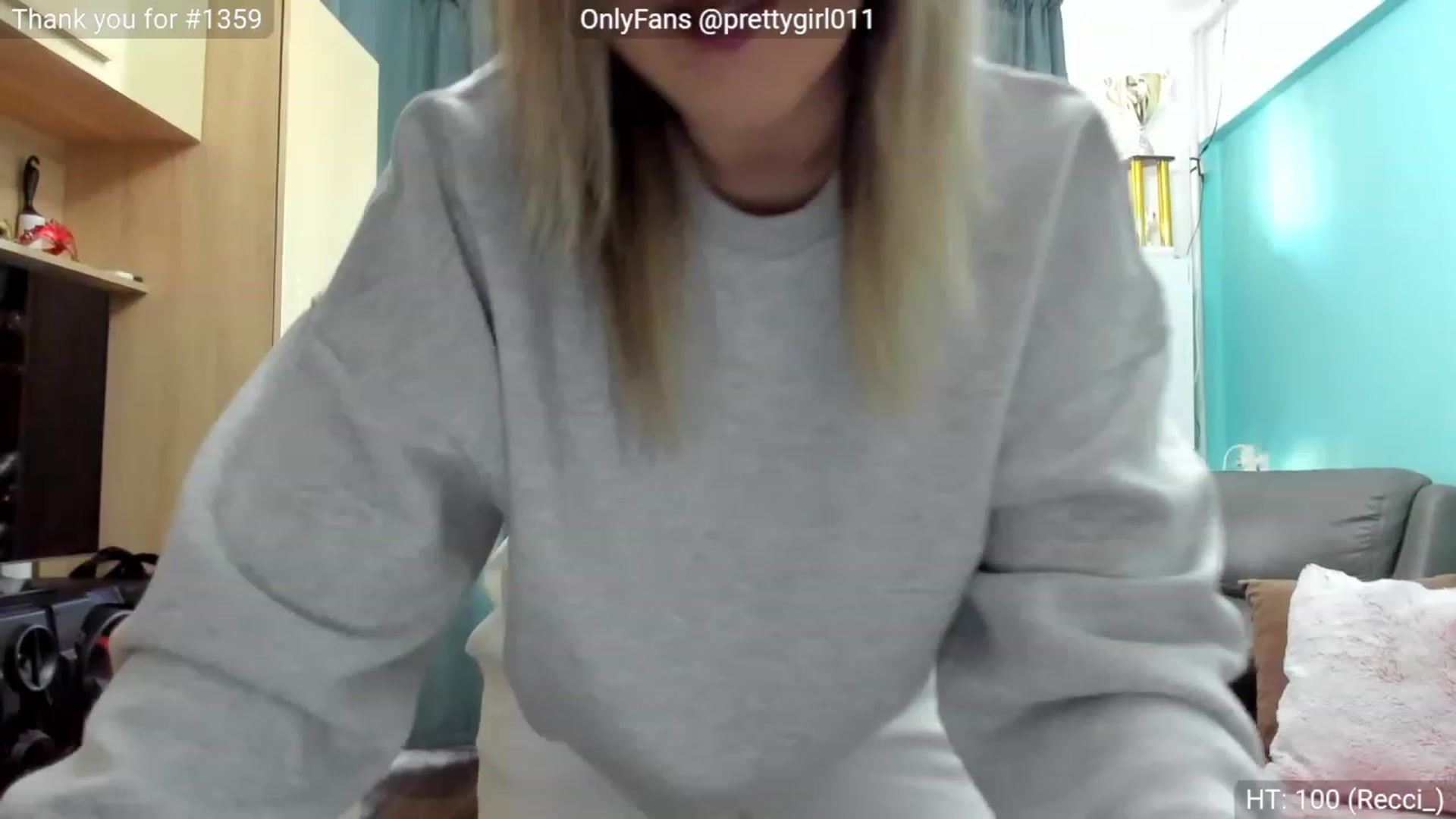 Gallery image thumbnail from SweetDelia_'s myfreecams stream on, 12/27/2022, 12:55 image 1 of 20