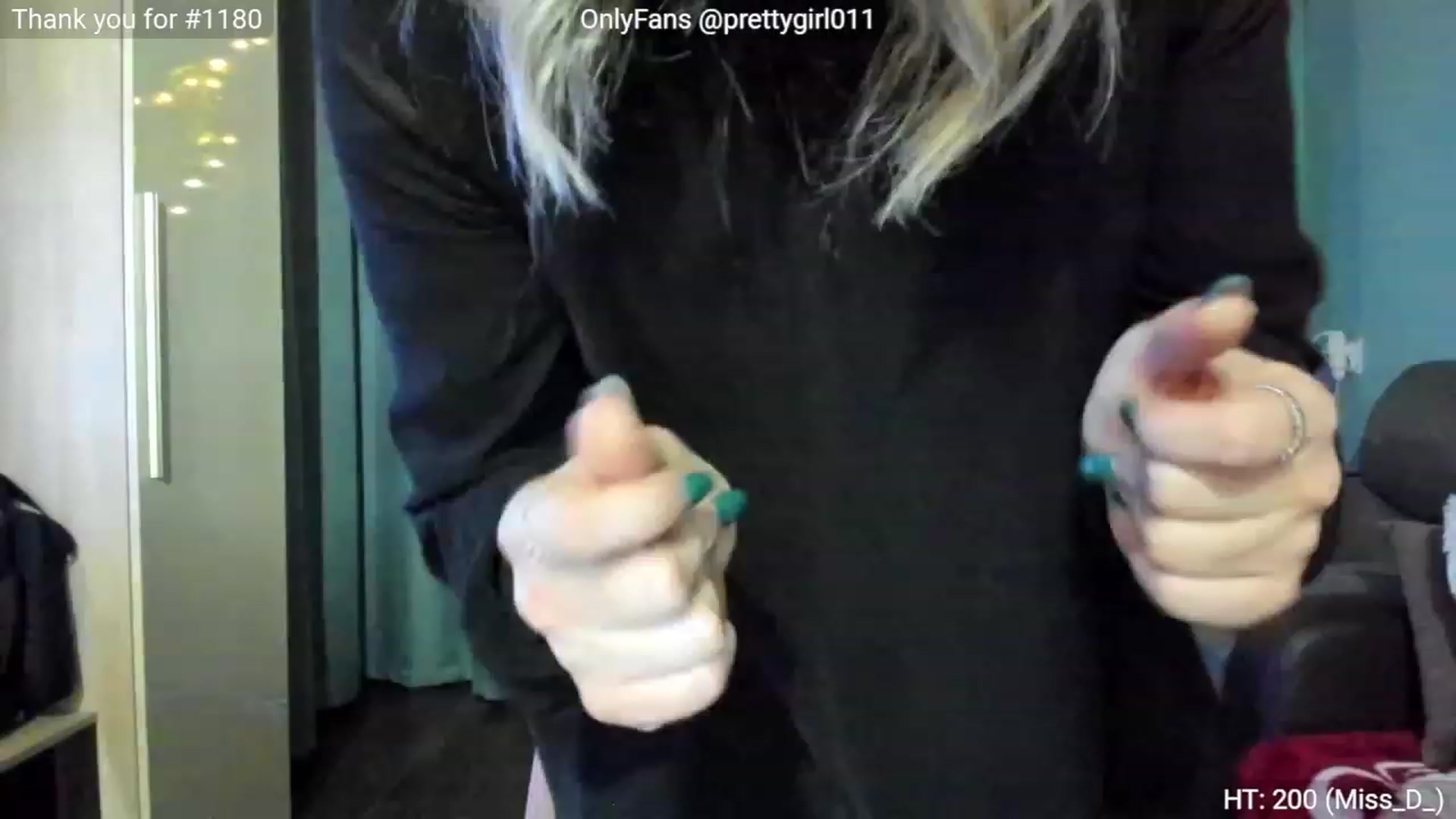 Gallery image thumbnail from SweetDelia_'s myfreecams stream on, 12/31/2022, 23:08 image 17 of 20