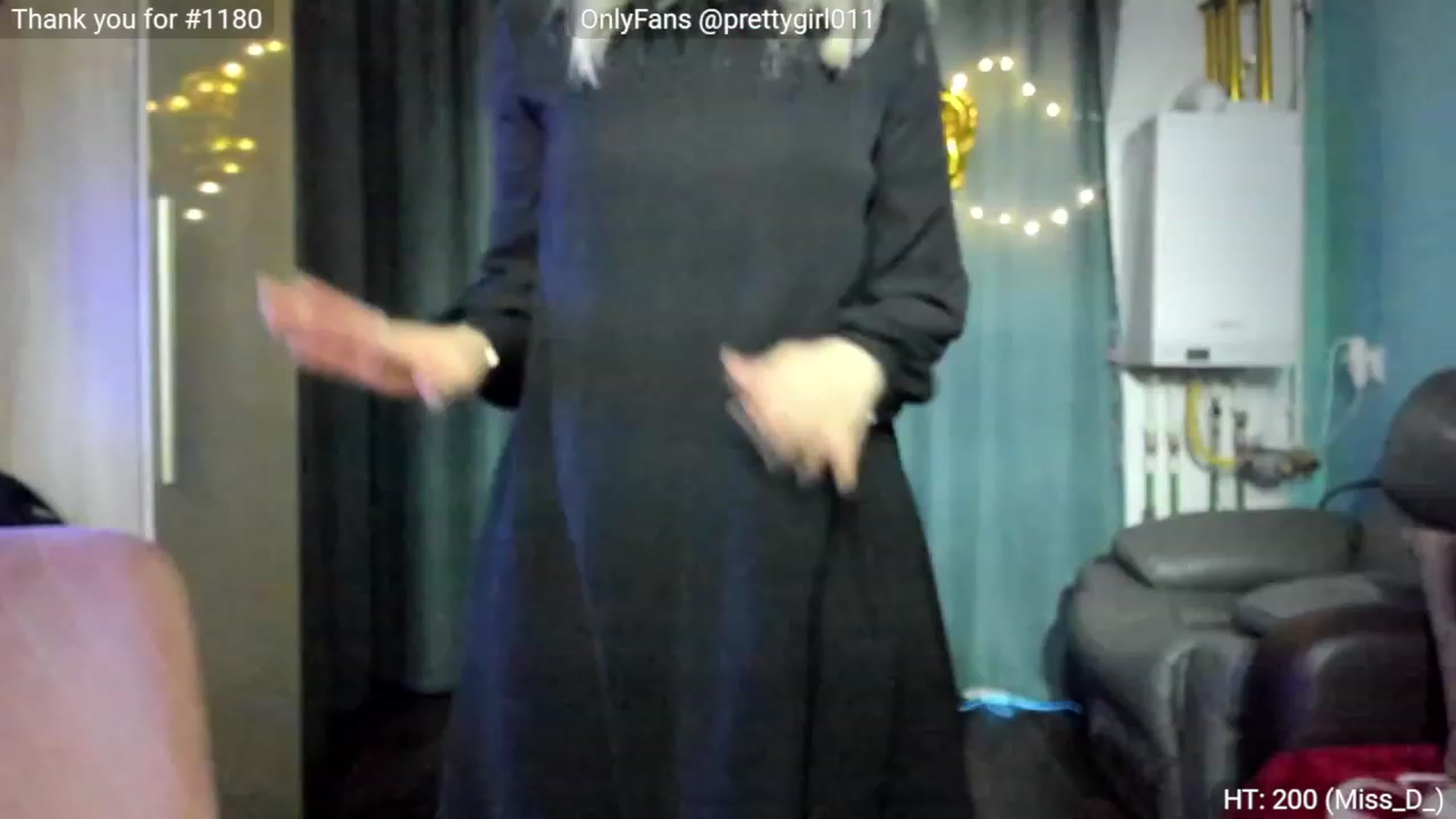 Gallery image thumbnail from SweetDelia_'s myfreecams stream on, 12/31/2022, 23:08 image 1 of 20