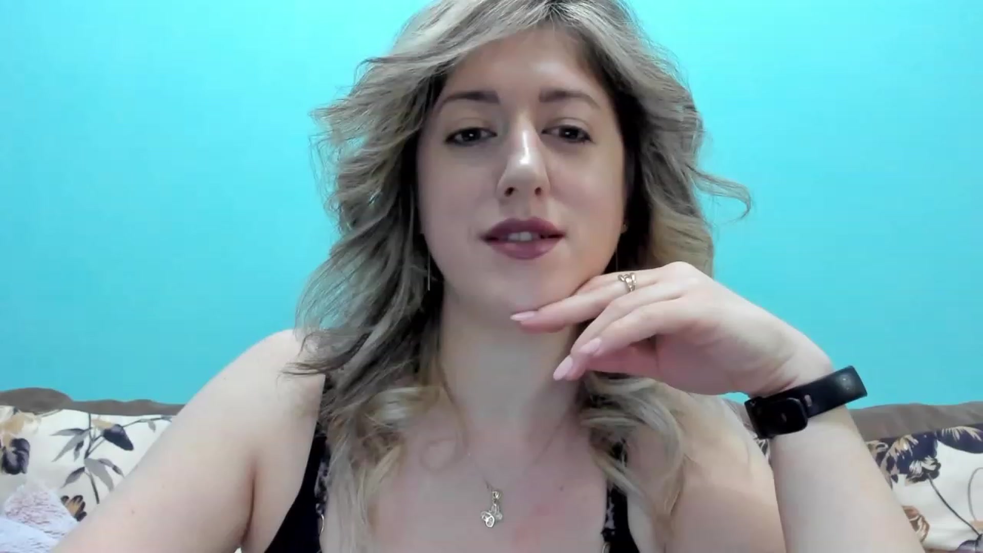 Gallery image thumbnail from SweetDelia_'s myfreecams stream on, 02/19/2023, 13:09 image 8 of 20