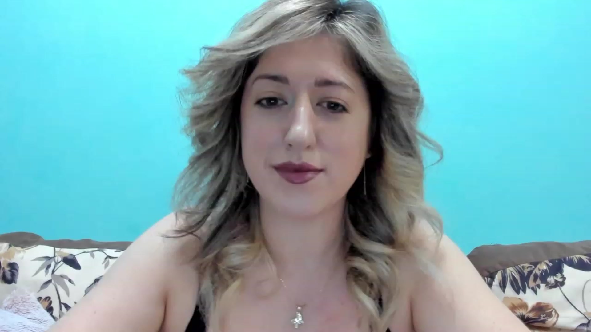 Gallery image thumbnail from SweetDelia_'s myfreecams stream on, 02/19/2023, 13:09 image 7 of 20