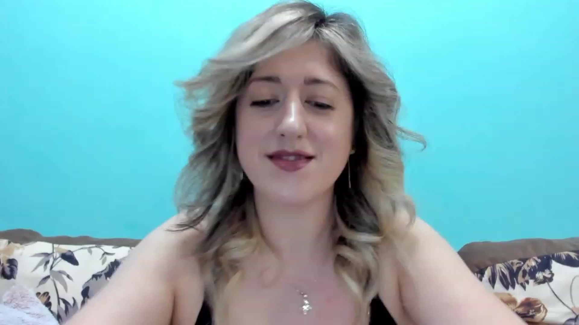 Gallery image thumbnail from SweetDelia_'s myfreecams stream on, 02/19/2023, 13:09 image 9 of 20