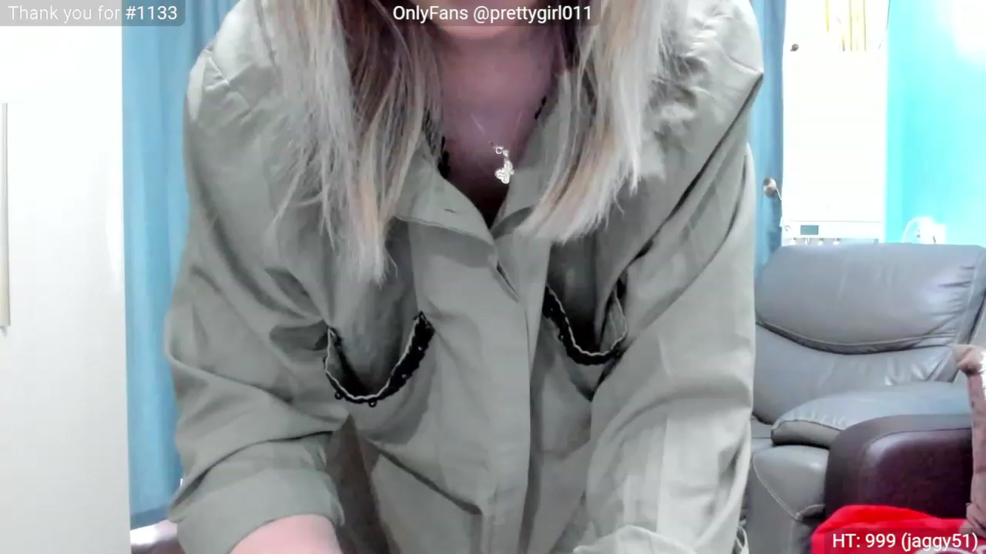 Gallery image thumbnail from SweetDelia_'s myfreecams stream on, 03/28/2023, 12:11 image 9 of 20