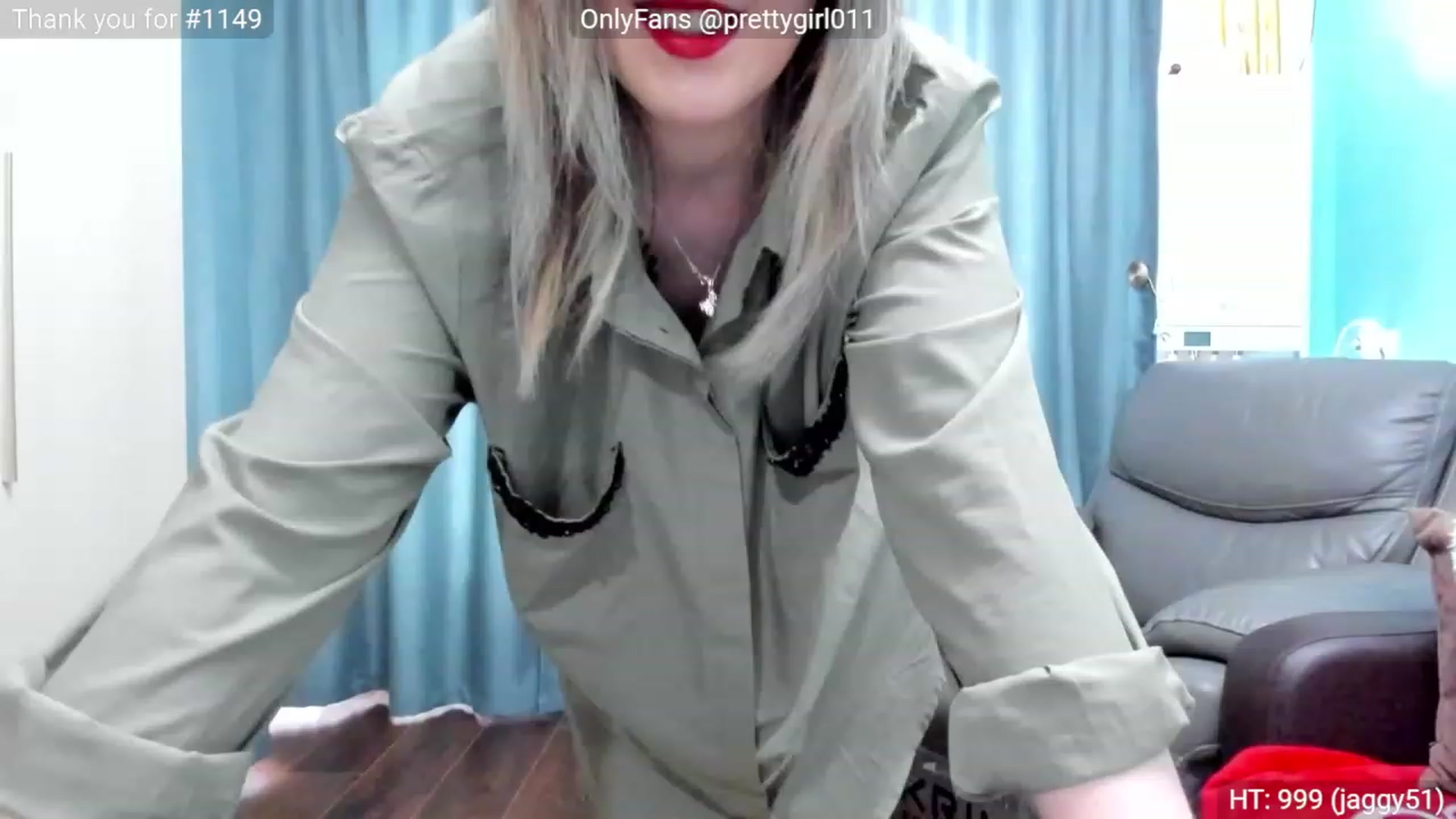 Gallery image thumbnail from SweetDelia_'s myfreecams stream on, 03/28/2023, 12:11 image 3 of 20