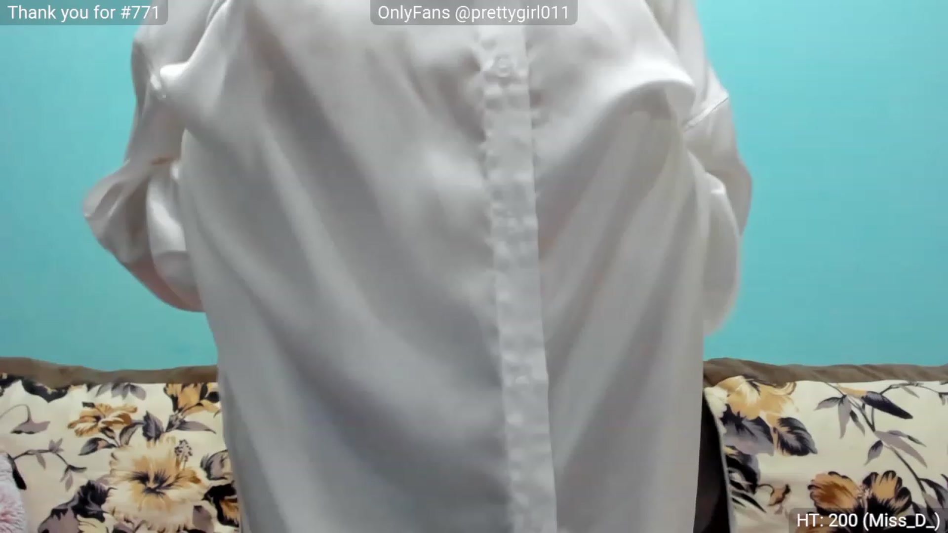 Gallery image thumbnail from SweetDelia_'s myfreecams stream on, 04/20/2023, 17:16 image 14 of 20