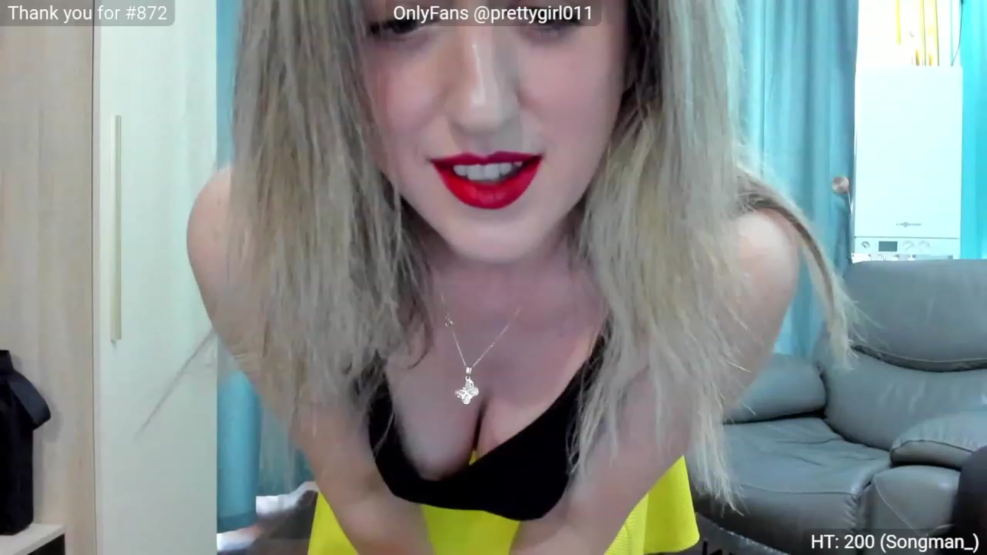 Gallery image thumbnail from SweetDelia_'s myfreecams stream on, 04/26/2023, 12:28 image 6 of 20