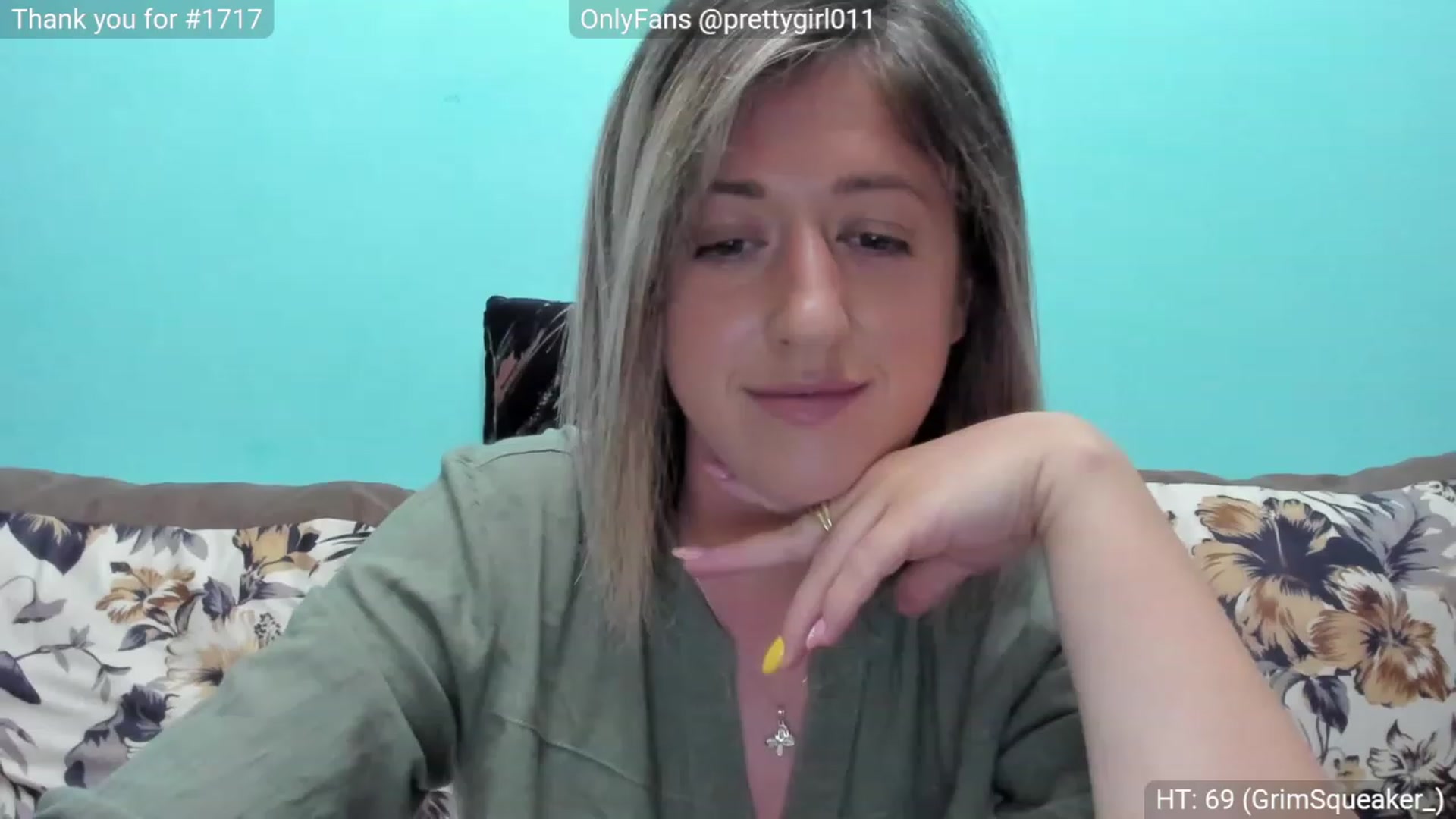 Gallery image thumbnail from SweetDelia_'s myfreecams stream on, 06/19/2023, 16:37 image 13 of 20
