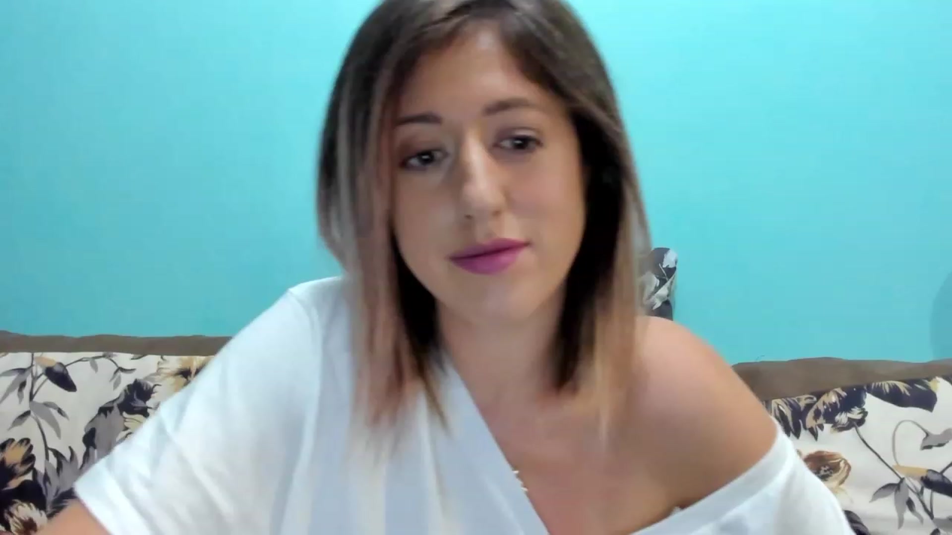 Gallery image thumbnail from SweetDelia_'s myfreecams stream on, 08/31/2023, 22:01 image 3 of 20