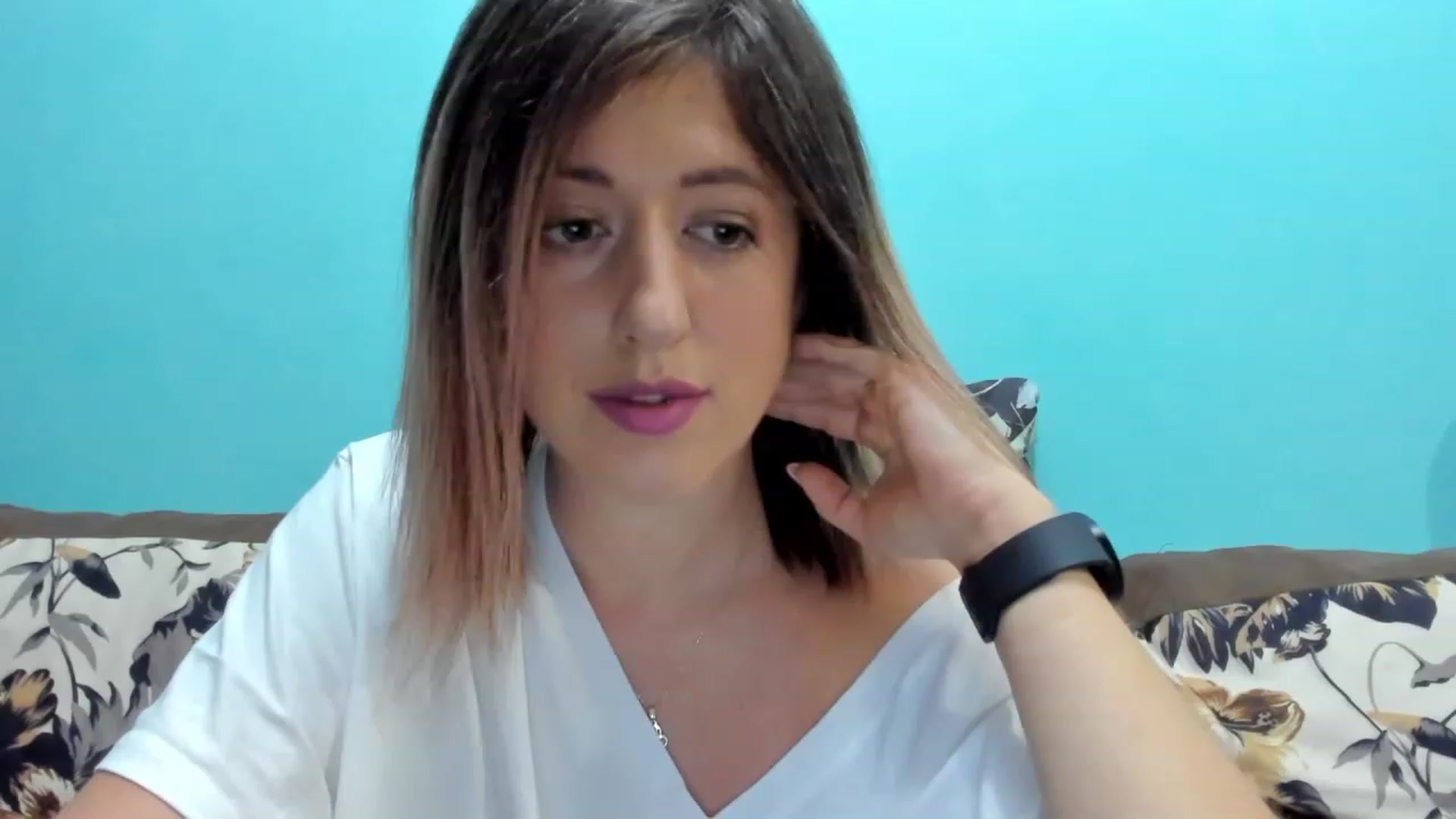 Gallery image thumbnail from SweetDelia_'s myfreecams stream on, 08/31/2023, 22:01 image 4 of 20