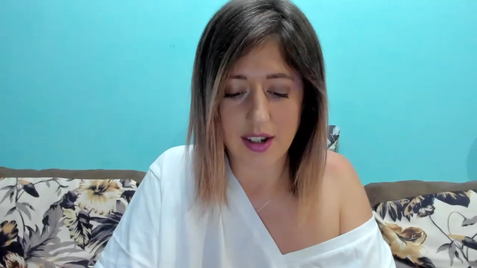 Gallery image thumbnail from SweetDelia_'s myfreecams stream on, 08/31/2023, 22:01 image 6 of 20