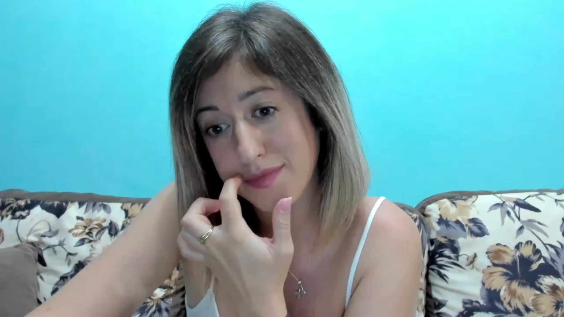 Gallery image thumbnail from SweetDelia_'s myfreecams stream on, 09/03/2023, 23:41 image 4 of 20