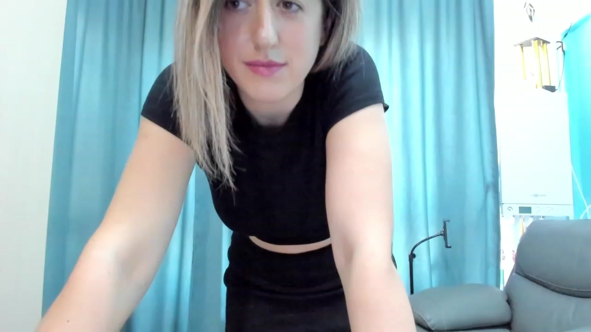Gallery image thumbnail from SweetDelia_'s myfreecams stream on, 09/13/2023, 11:04 image 6 of 20