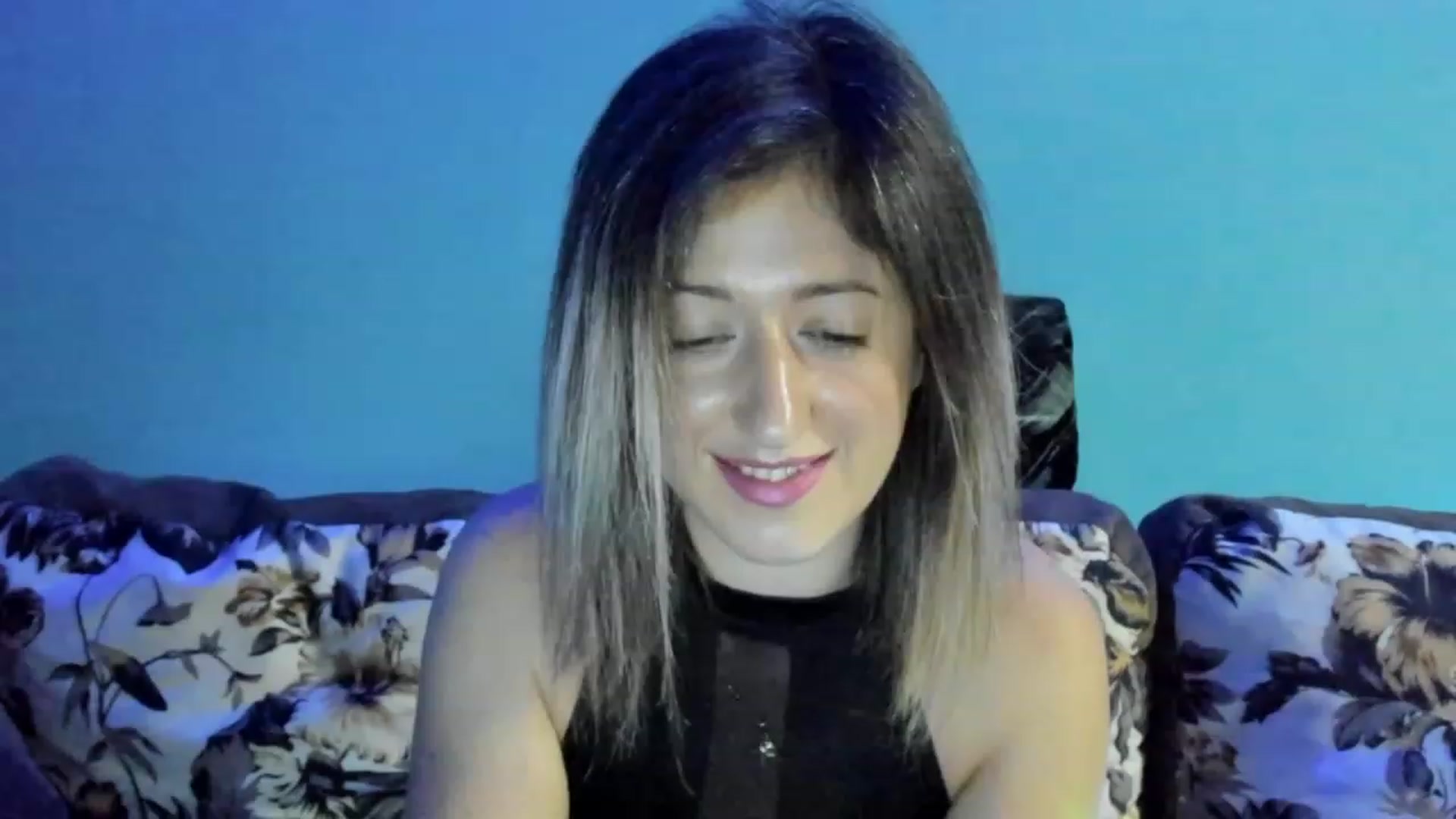 Gallery image thumbnail from SweetDelia_'s myfreecams stream on, 09/16/2023, 23:49 image 8 of 20
