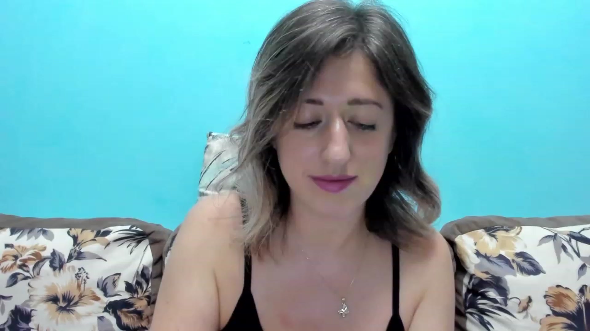 Gallery image thumbnail from SweetDelia_'s myfreecams stream on, 09/18/2023, 09:26 image 5 of 20