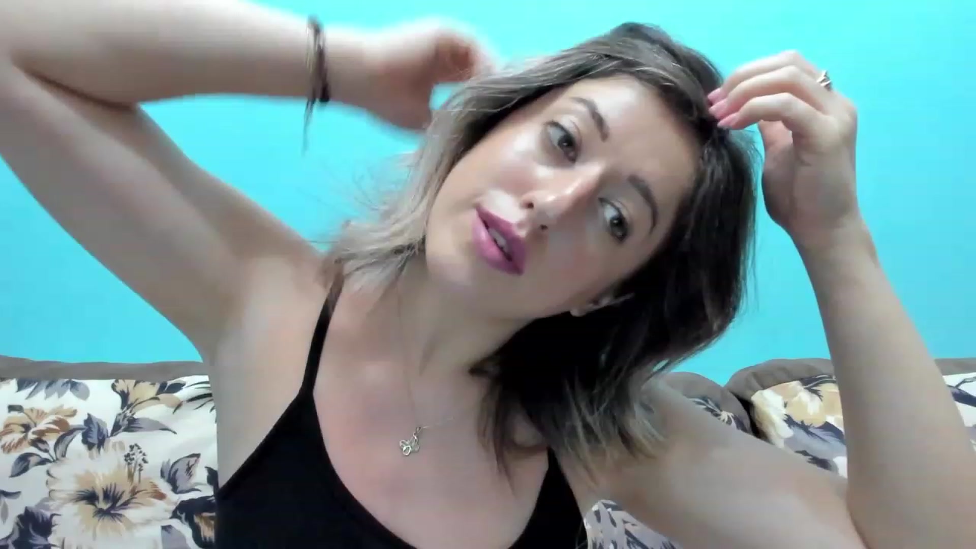 Gallery image thumbnail from SweetDelia_'s myfreecams stream on, 09/18/2023, 09:26 image 1 of 20