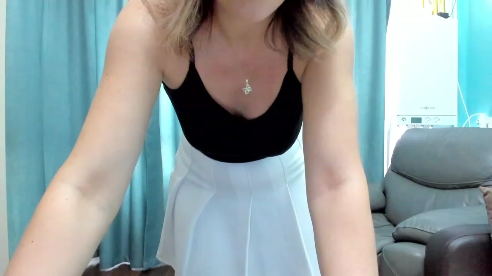 Gallery image thumbnail from SweetDelia_'s myfreecams stream on, 09/18/2023, 10:43 image 15 of 20