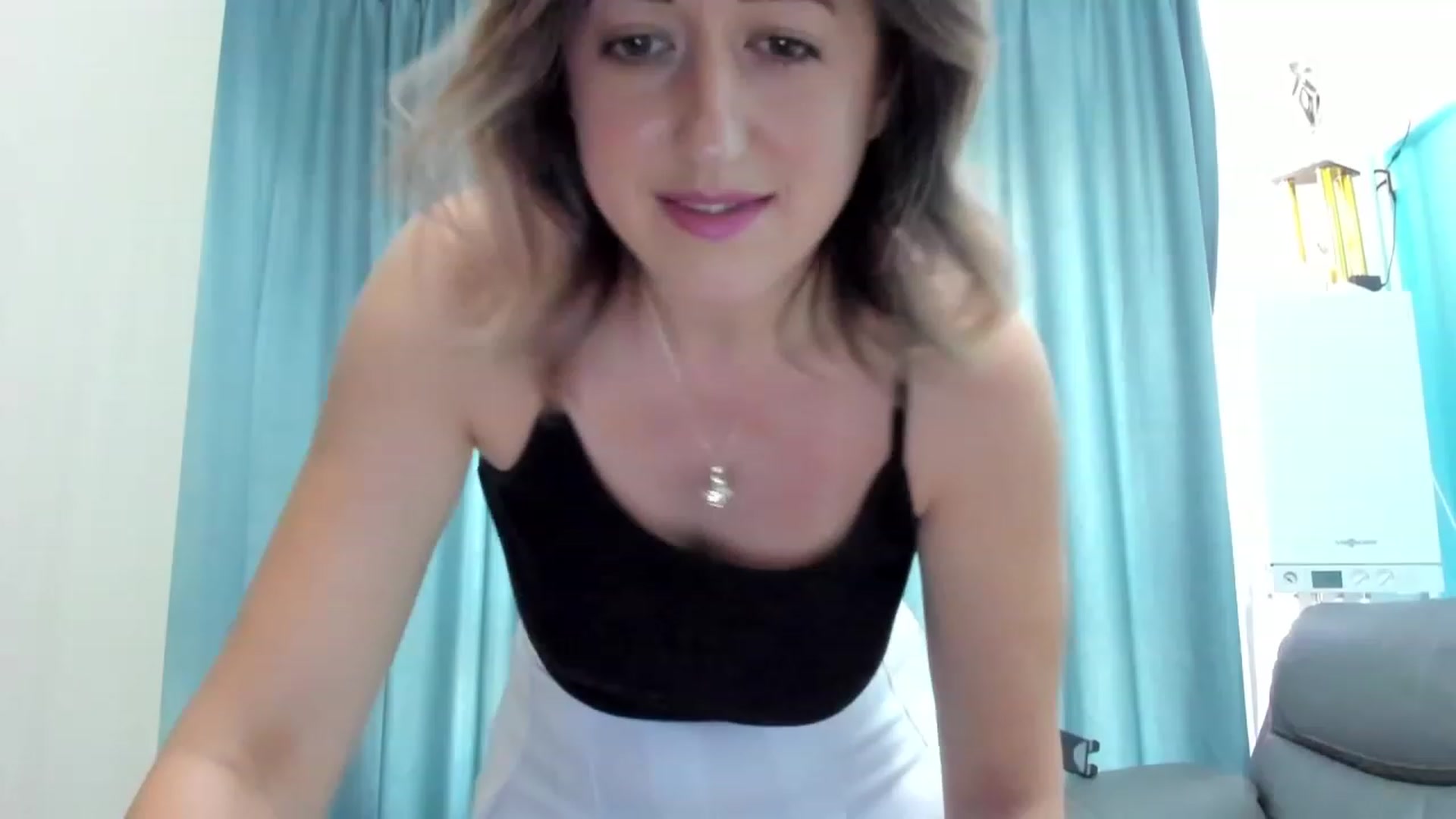 Gallery image thumbnail from SweetDelia_'s myfreecams stream on, 09/18/2023, 10:43 image 18 of 20