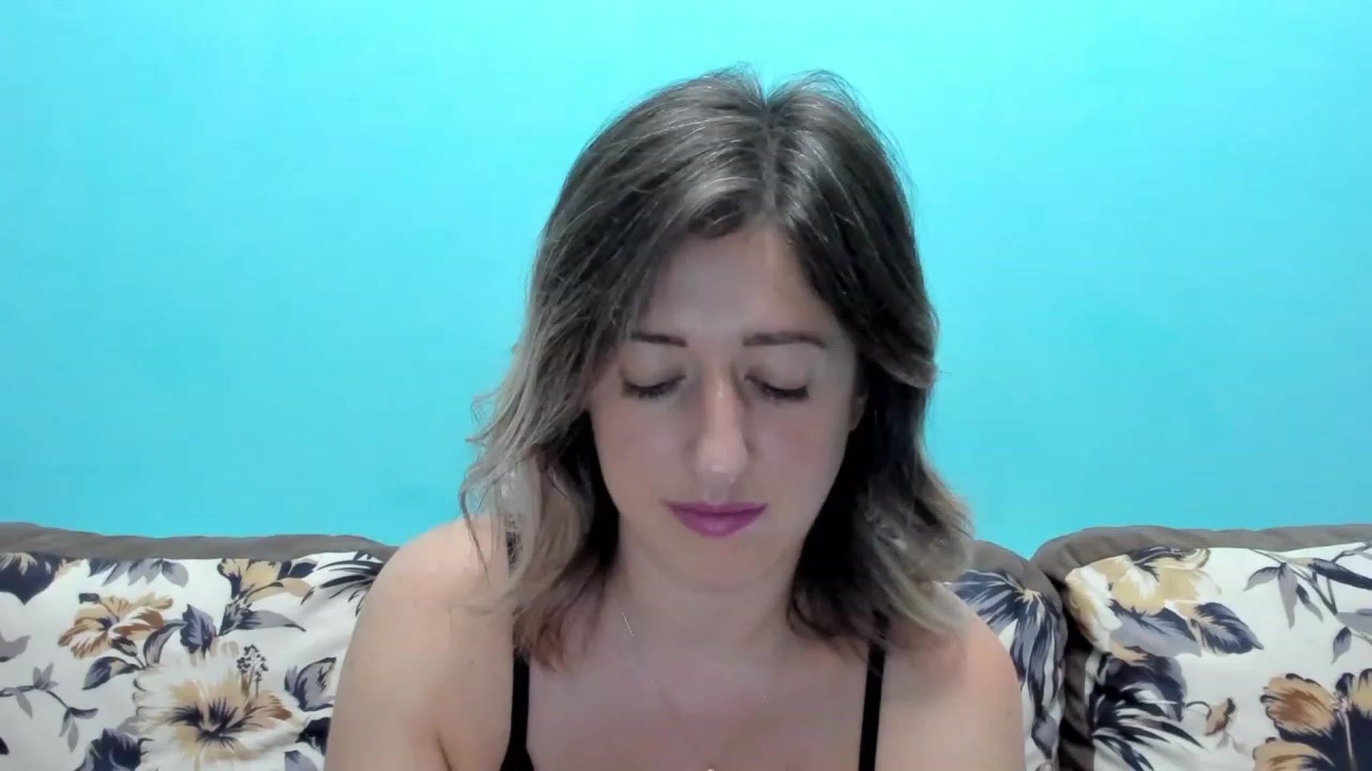 Gallery image thumbnail from SweetDelia_'s myfreecams stream on, 09/18/2023, 10:43 image 3 of 20