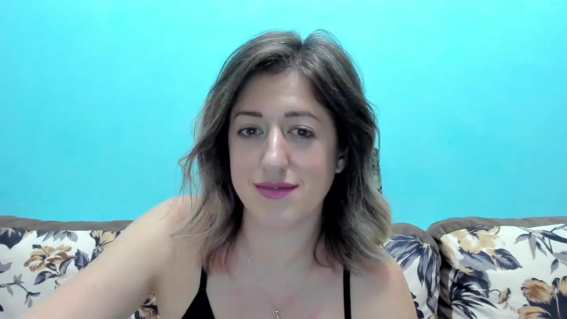 Gallery image thumbnail from SweetDelia_'s myfreecams stream on, 09/18/2023, 10:43 image 5 of 20