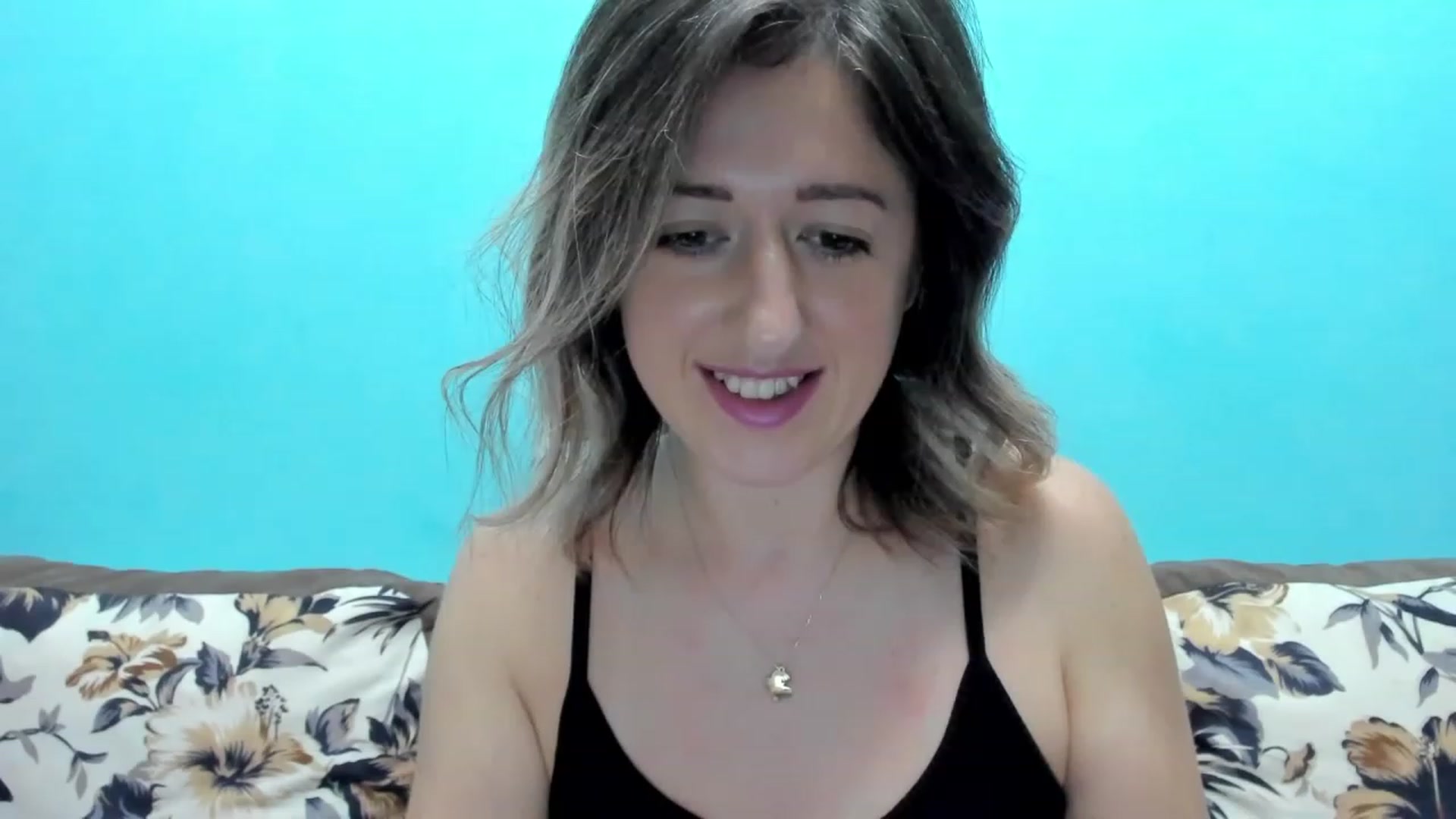 Gallery image thumbnail from SweetDelia_'s myfreecams stream on, 09/18/2023, 10:43 image 10 of 20