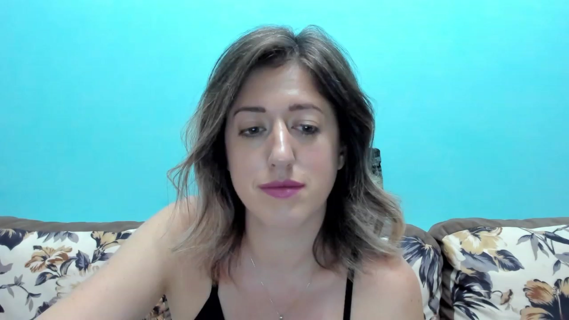 Gallery image thumbnail from SweetDelia_'s myfreecams stream on, 09/18/2023, 10:43 image 6 of 20