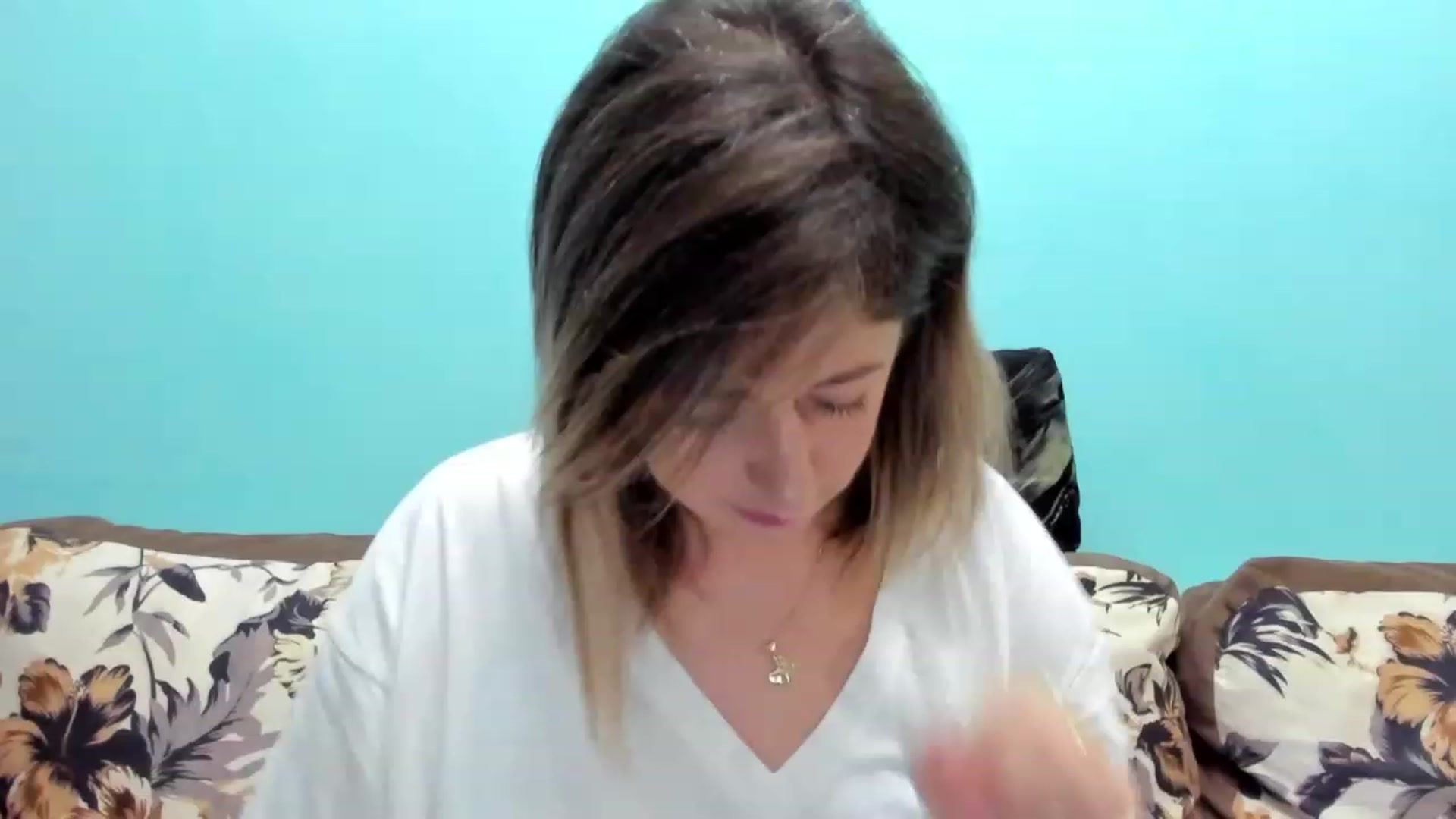Gallery image thumbnail from SweetDelia_'s myfreecams stream on, 09/25/2023, 10:01 image 3 of 20