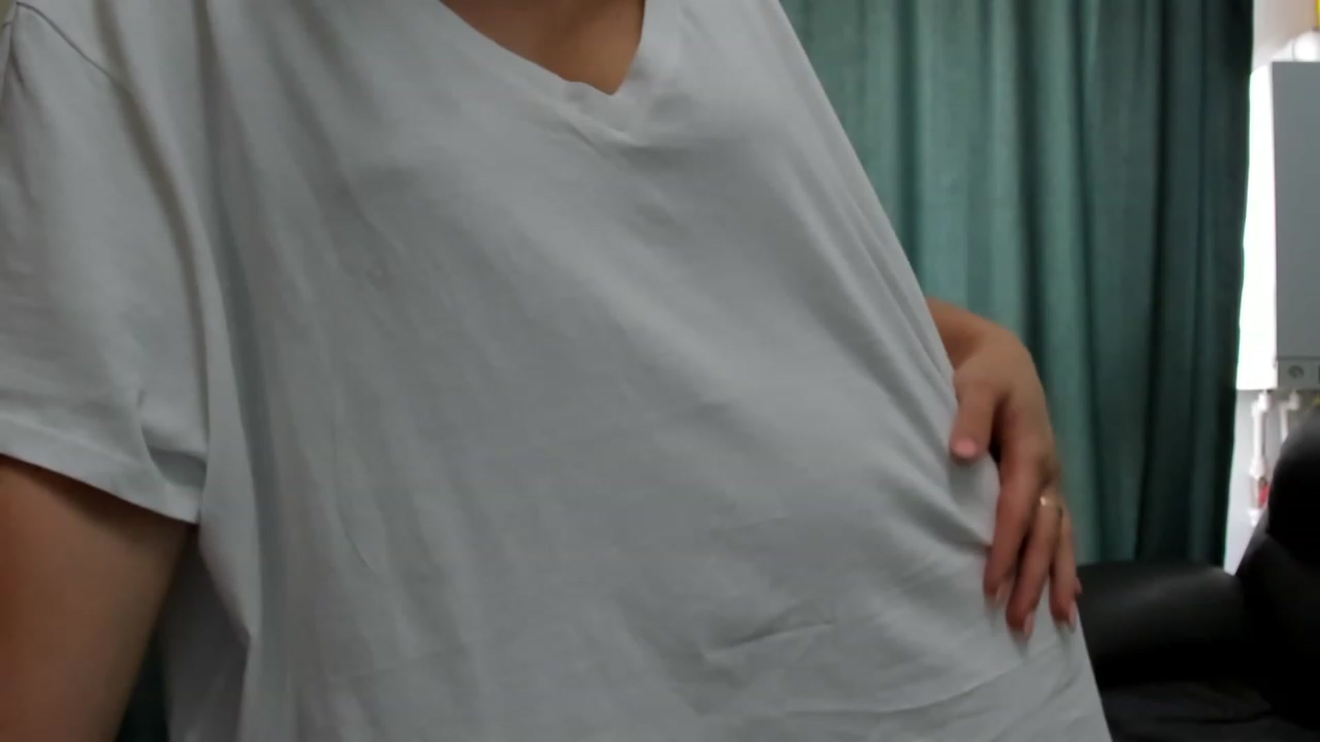 Gallery image thumbnail from SweetDelia_'s myfreecams stream on, 09/25/2023, 10:58 image 7 of 20
