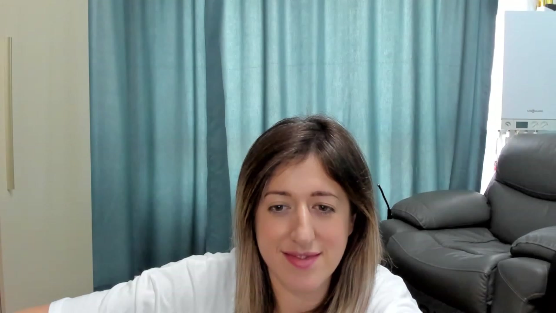 Gallery image thumbnail from SweetDelia_'s myfreecams stream on, 09/25/2023, 10:58 image 11 of 20