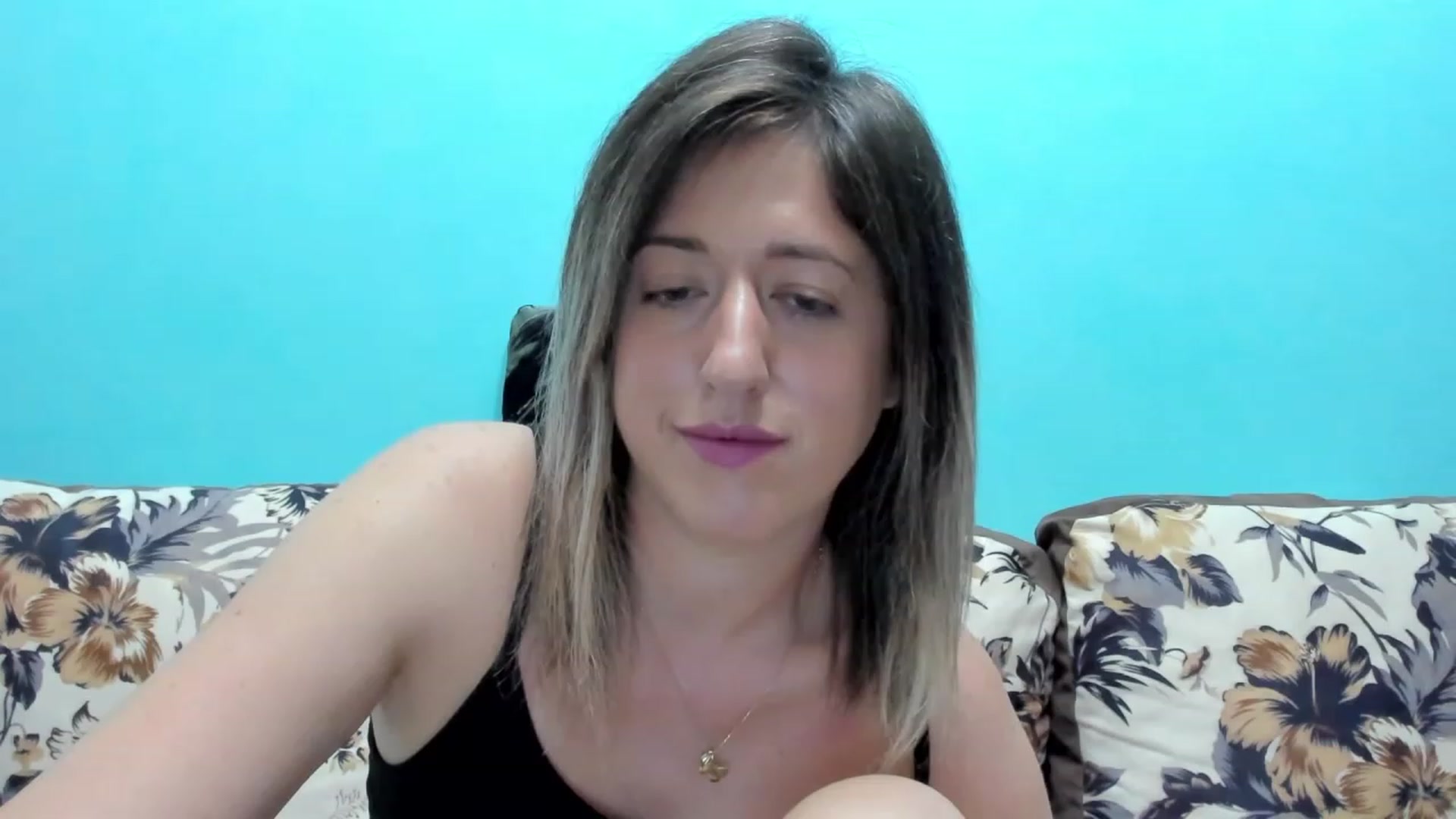 Gallery image thumbnail from SweetDelia_'s myfreecams stream on, 10/02/2023, 11:40 image 18 of 20
