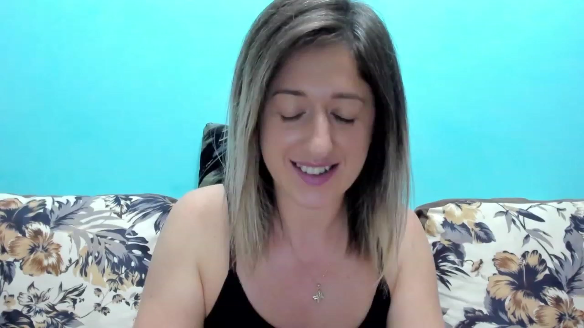Gallery image thumbnail from SweetDelia_'s myfreecams stream on, 10/02/2023, 11:40 image 14 of 20