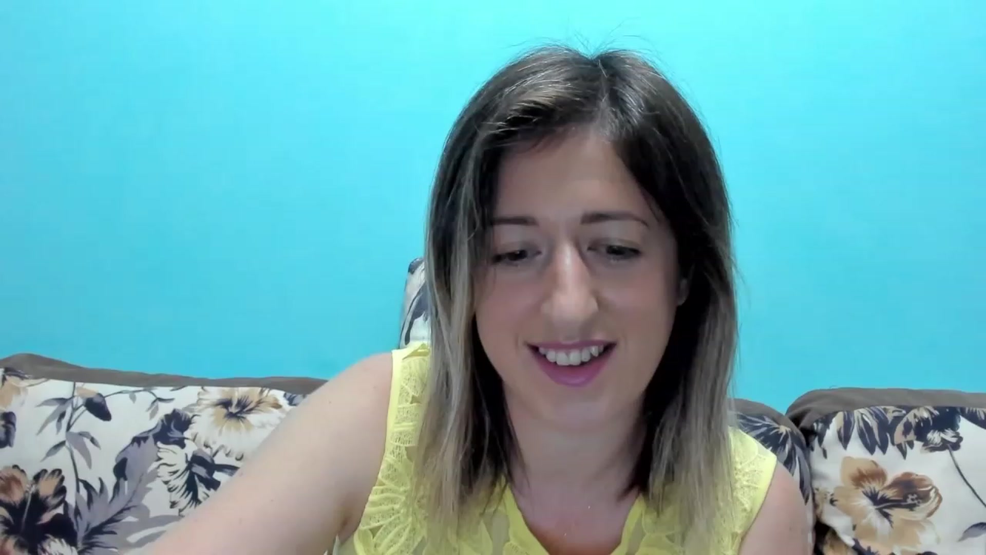 Gallery image thumbnail from SweetDelia_'s myfreecams stream on, 10/04/2023, 09:37 image 7 of 20