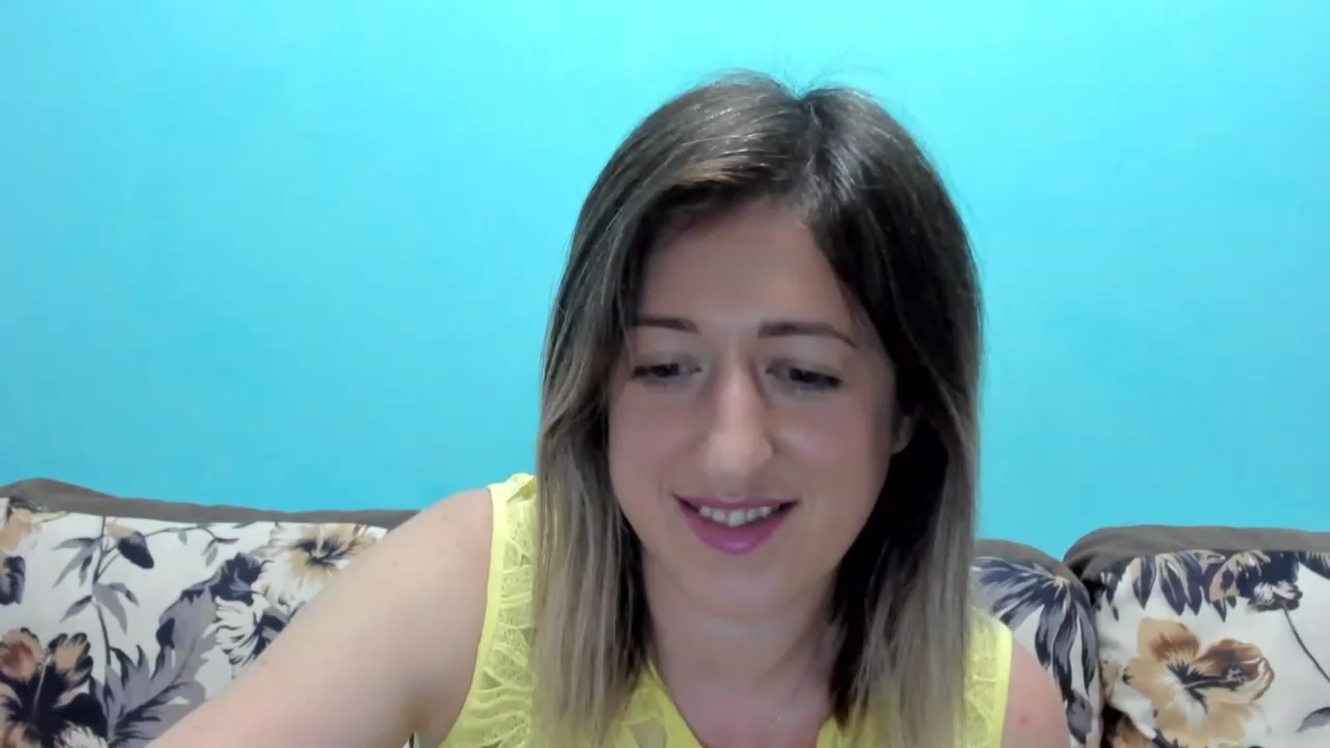 Gallery image thumbnail from SweetDelia_'s myfreecams stream on, 10/04/2023, 09:37 image 19 of 20