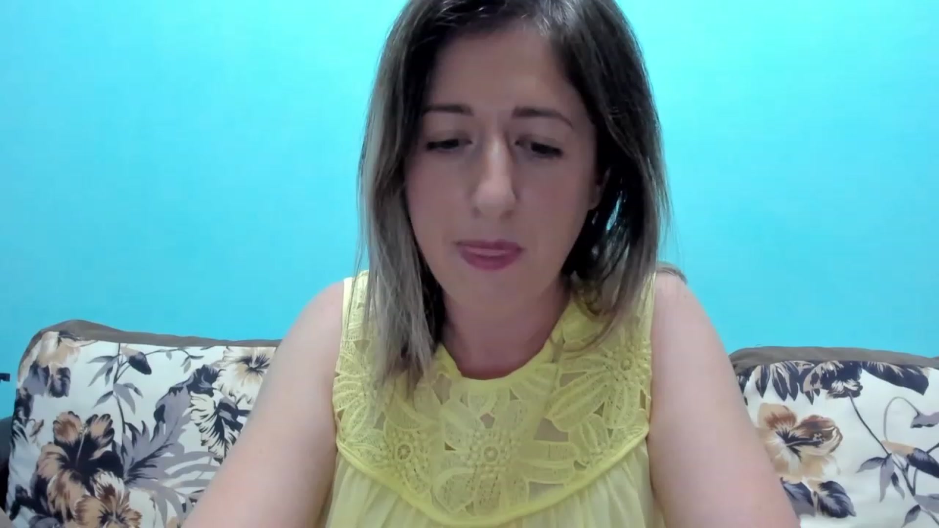 Gallery image thumbnail from SweetDelia_'s myfreecams stream on, 10/04/2023, 12:22 image 19 of 20