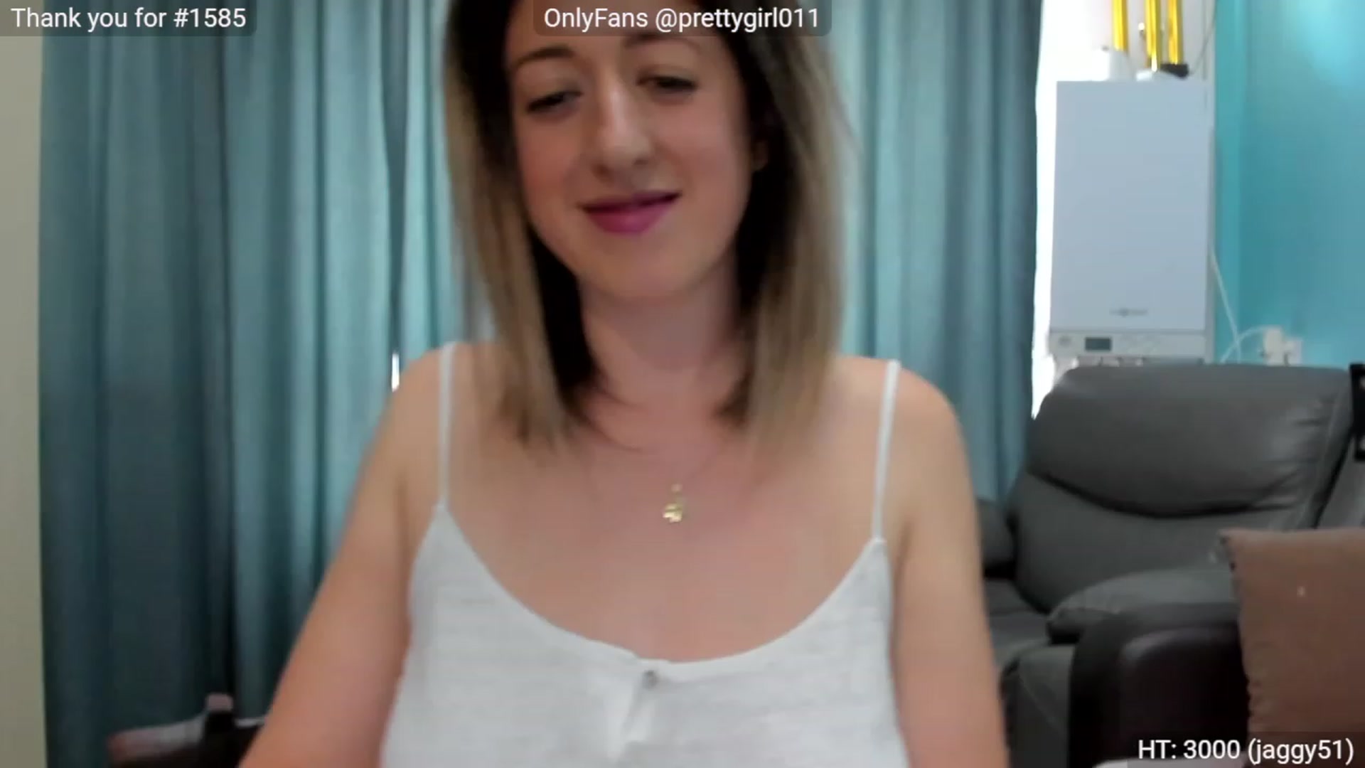 Gallery image thumbnail from SweetDelia_'s myfreecams stream on, 10/13/2023, 12:24 image 15 of 20