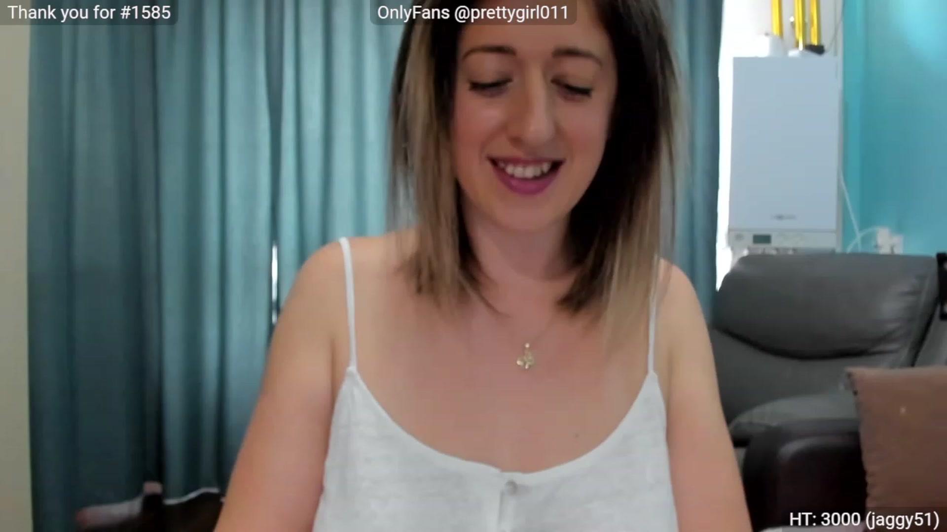 Gallery image thumbnail from SweetDelia_'s myfreecams stream on, 10/13/2023, 12:24 image 14 of 20
