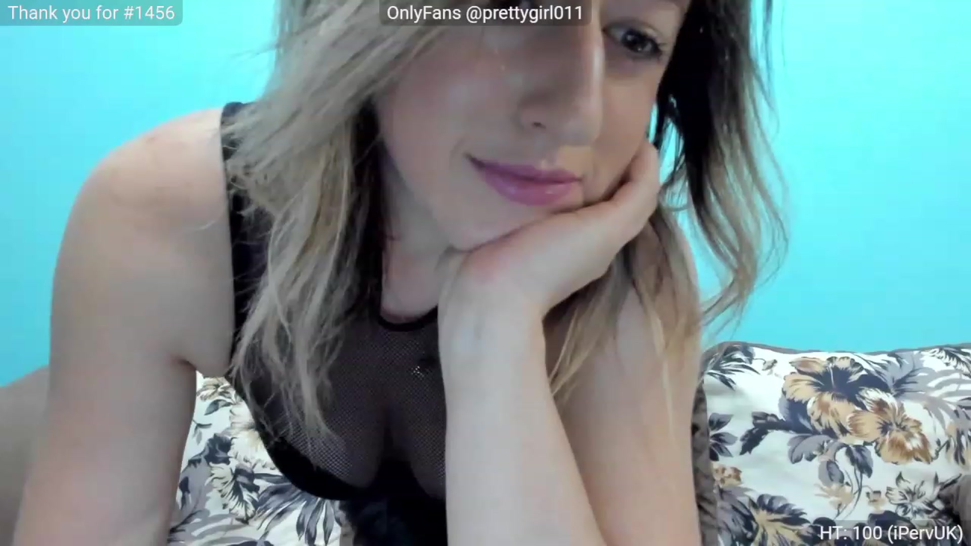 Gallery image thumbnail from SweetDelia_'s myfreecams stream on, 10/20/2023, 10:10 image 8 of 20