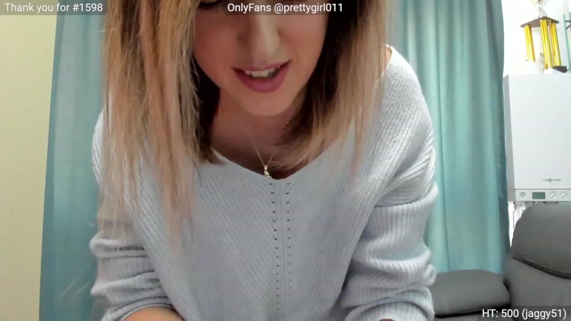 Gallery image thumbnail from SweetDelia_'s myfreecams stream on, 10/25/2023, 10:56 image 18 of 20