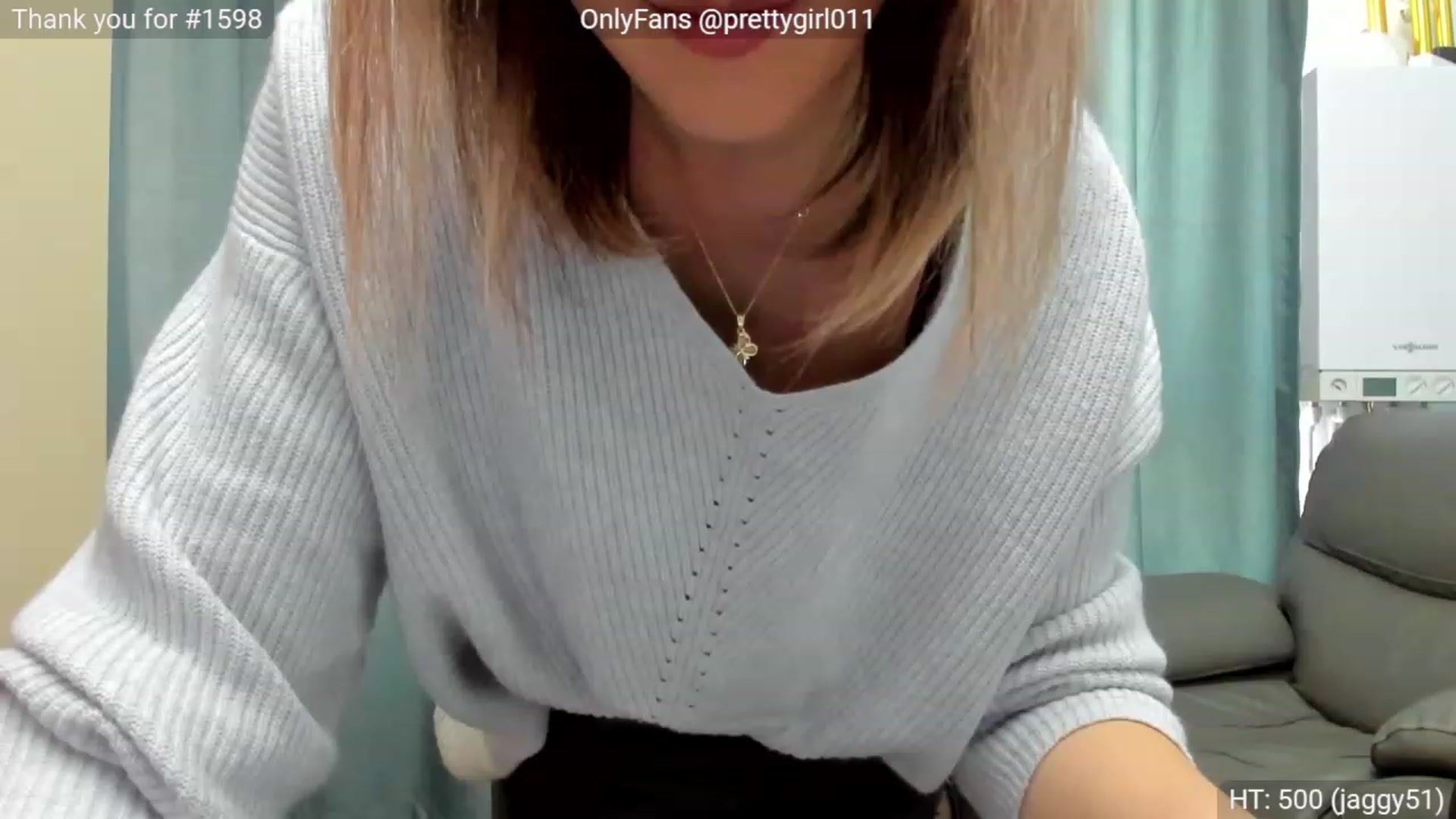 Gallery image thumbnail from SweetDelia_'s myfreecams stream on, 10/25/2023, 10:56 image 17 of 20