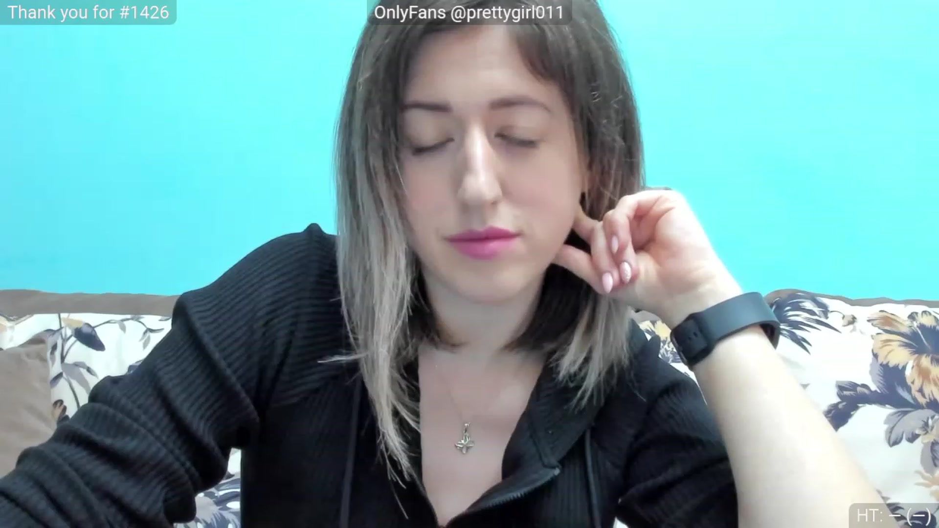 Gallery image thumbnail from SweetDelia_'s myfreecams stream on, 11/13/2023, 12:25 image 5 of 20