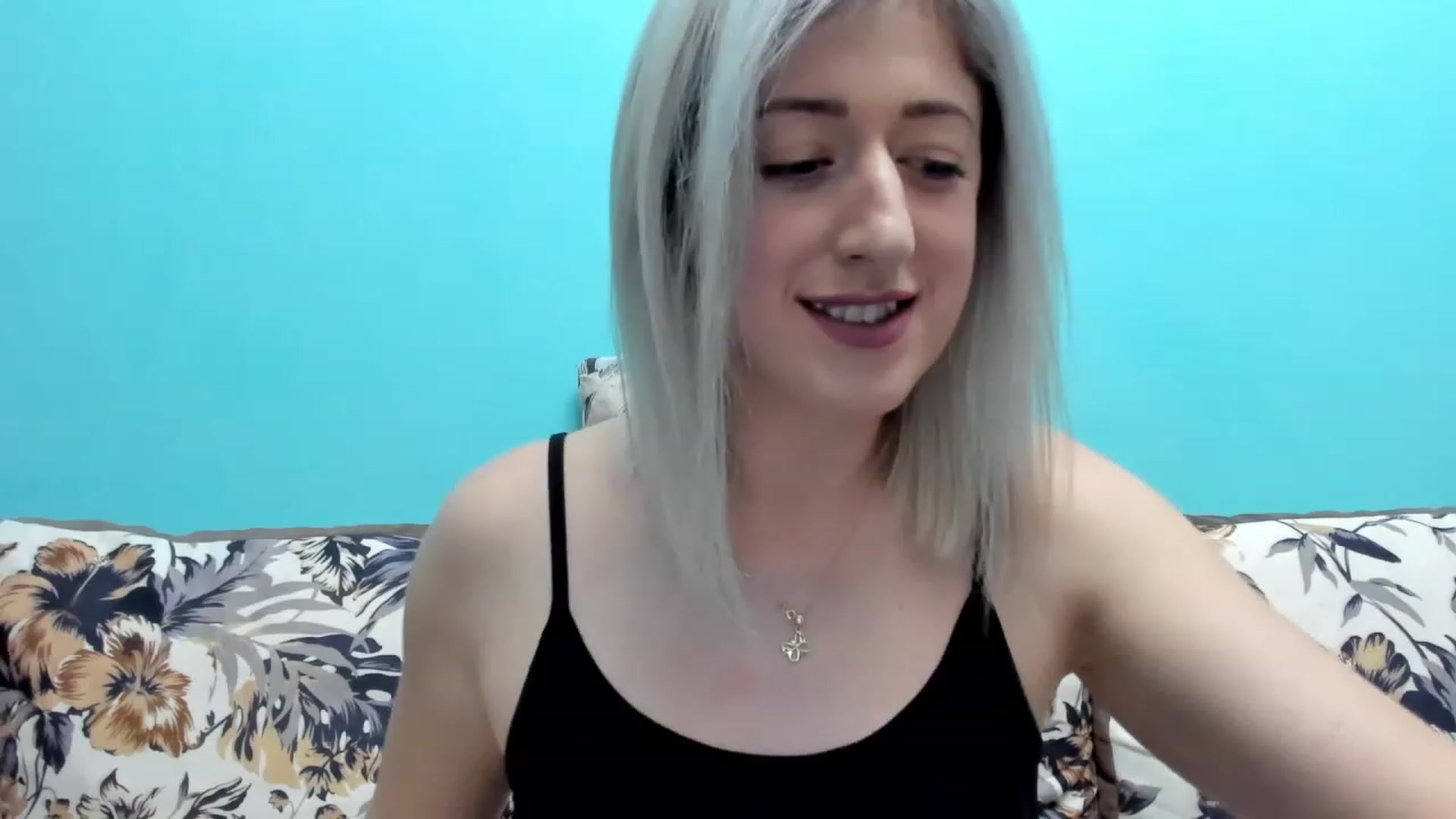 Gallery image thumbnail from SweetDelia_'s myfreecams stream on, 11/16/2023, 13:22 image 1 of 20