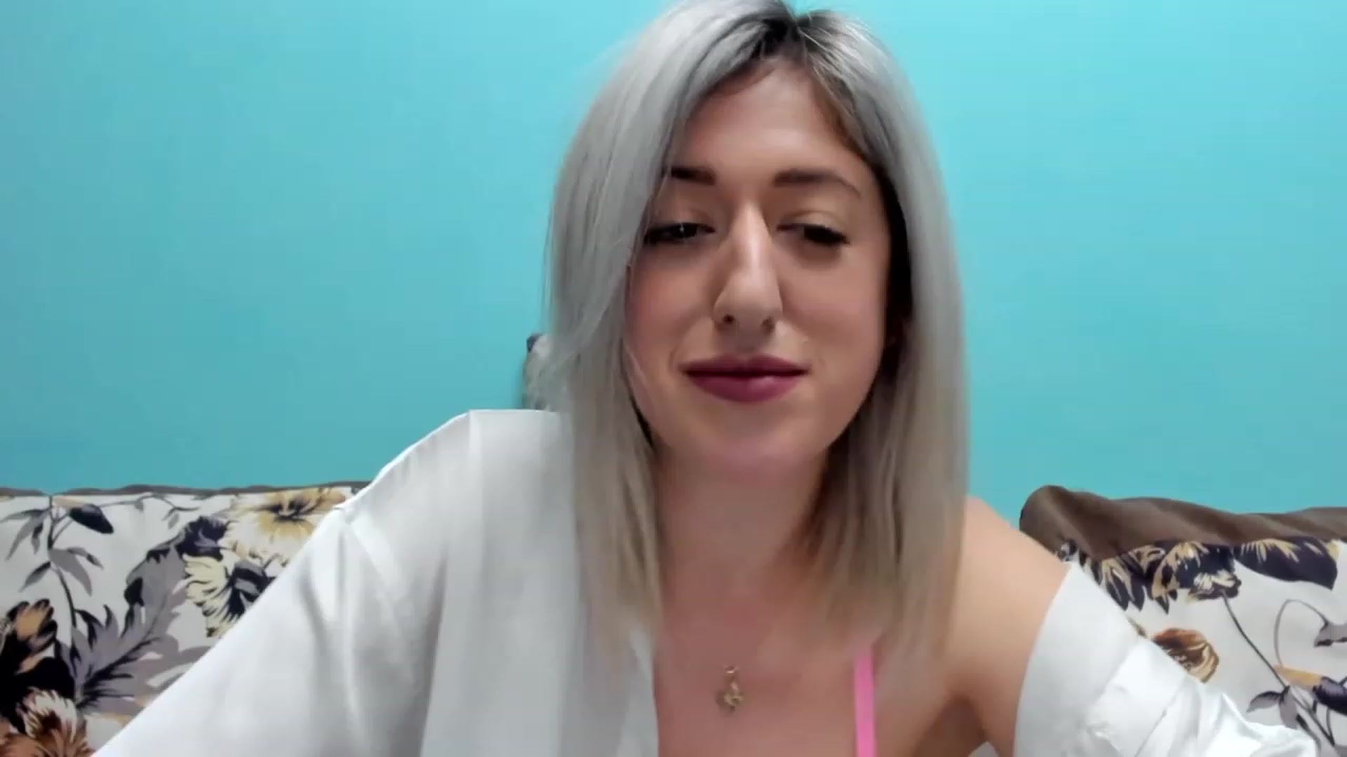 Gallery image thumbnail from SweetDelia_'s myfreecams stream on, 11/17/2023, 13:20 image 18 of 20