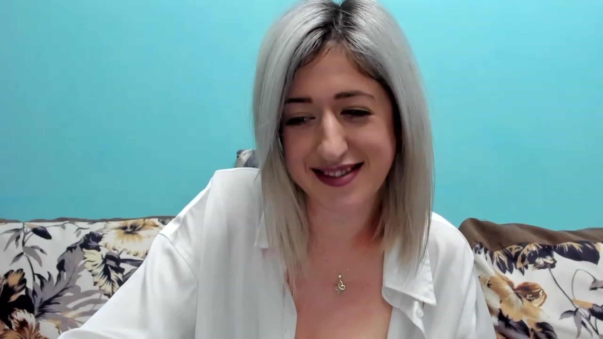 Gallery image thumbnail from SweetDelia_'s myfreecams stream on, 11/17/2023, 13:20 image 8 of 20