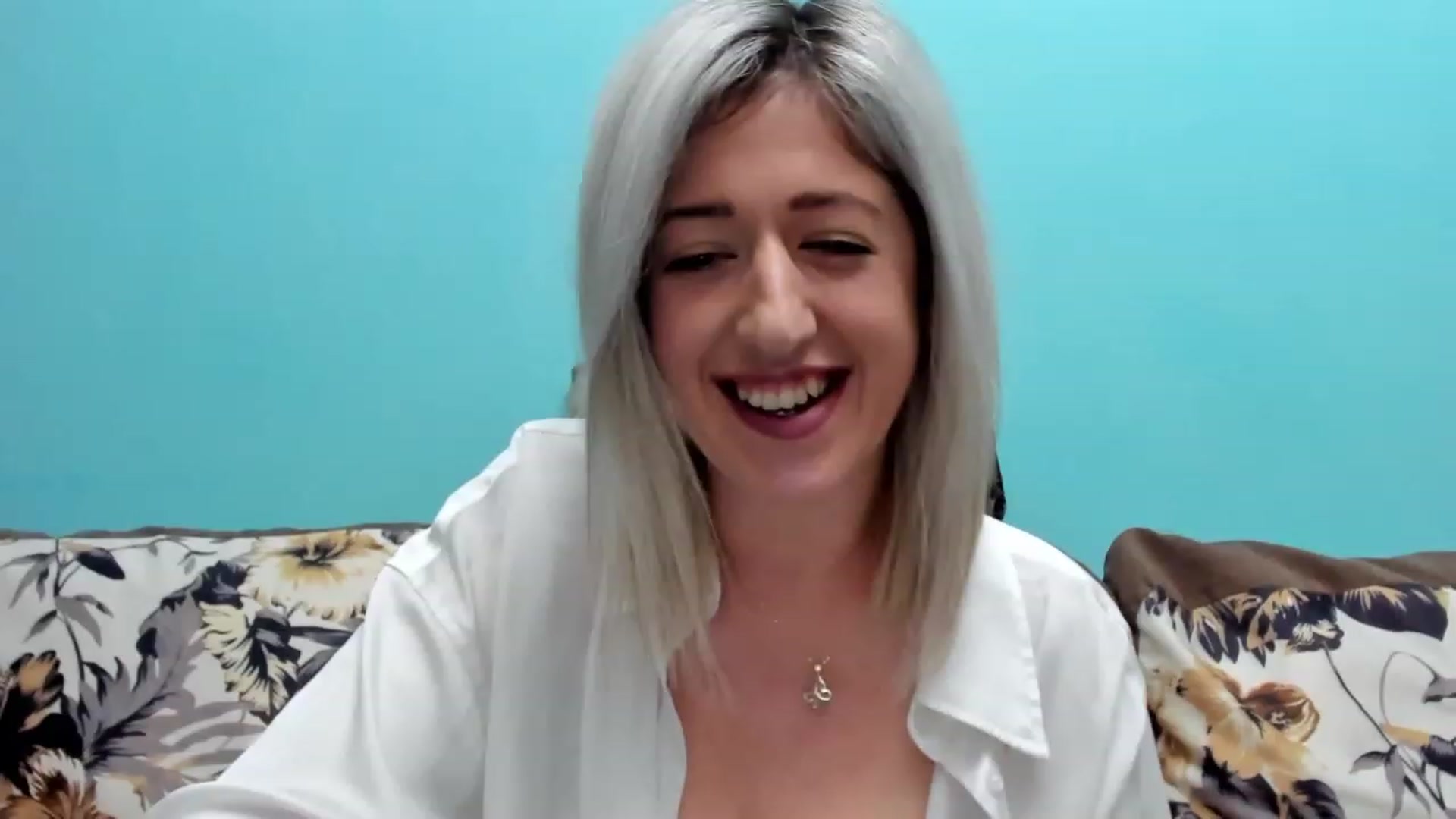 Gallery image thumbnail from SweetDelia_'s myfreecams stream on, 11/17/2023, 13:20 image 7 of 20